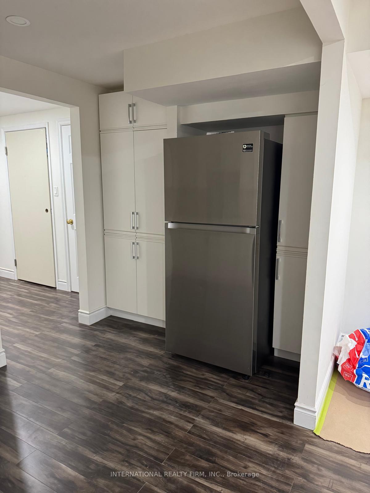 Photo 16 of Unit Basement, 141 Kemano Road, Aurora, Aurora Heights — HOMEH
