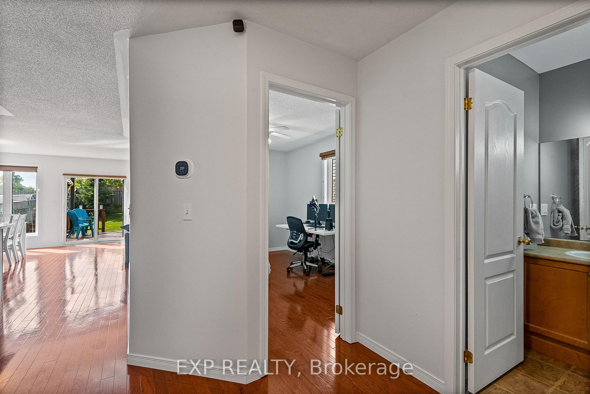 Photo 29 of 614 Clancy Crescent, Peterborough, Otonabee Ward 1 — HOMEH