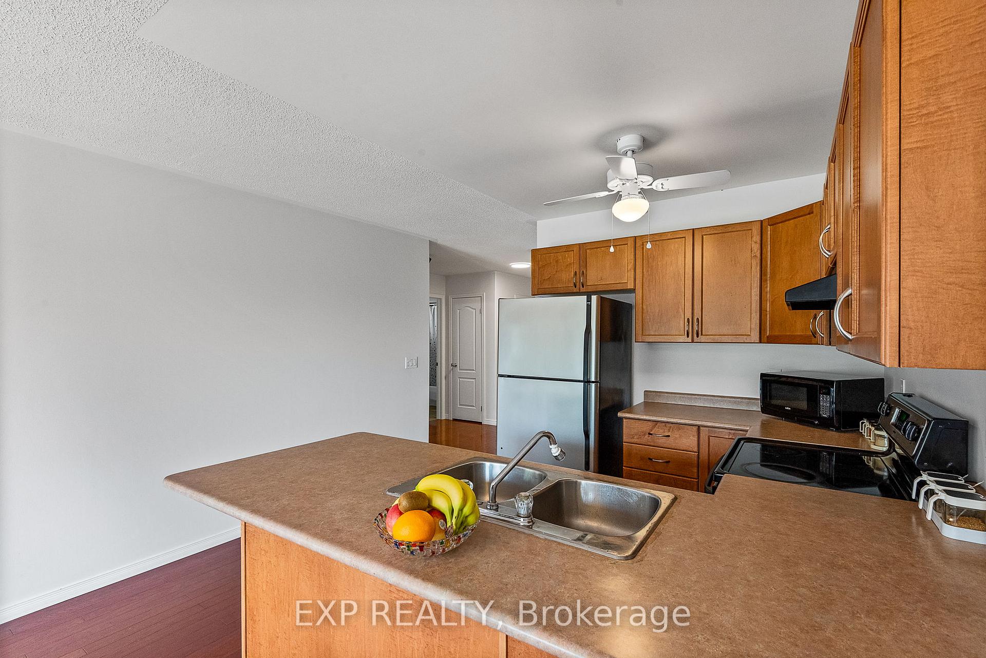 Photo 31 of 614 Clancy Crescent, Peterborough, Otonabee Ward 1 — HOMEH