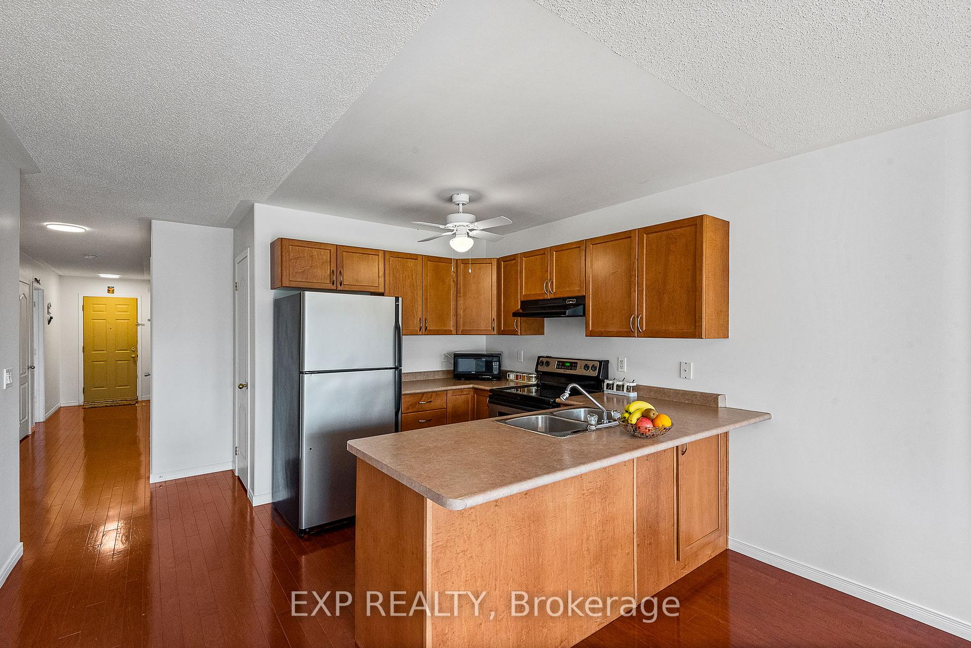 Photo 32 of 614 Clancy Crescent, Peterborough, Otonabee Ward 1 — HOMEH