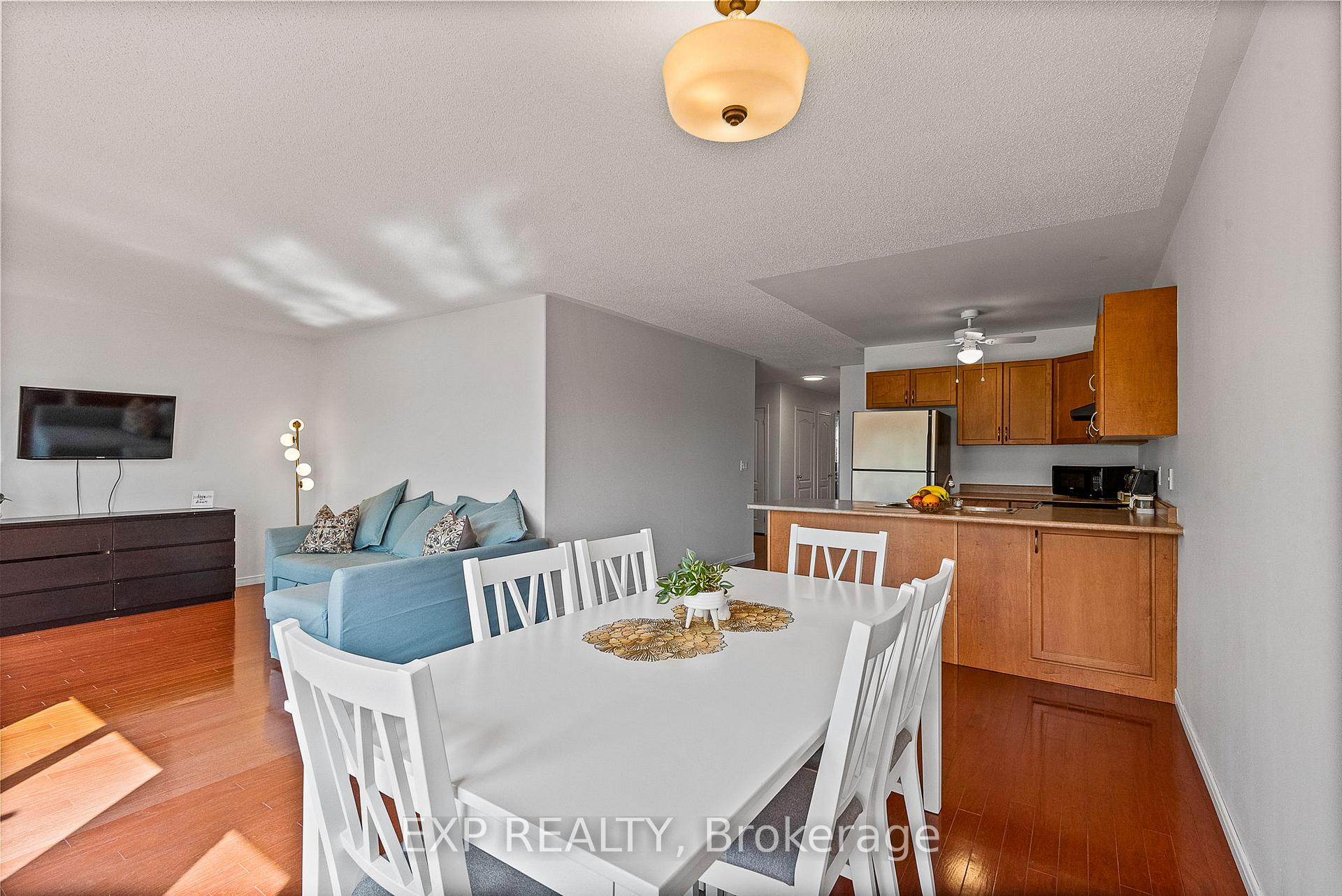 Photo 35 of 614 Clancy Crescent, Peterborough, Otonabee Ward 1 — HOMEH
