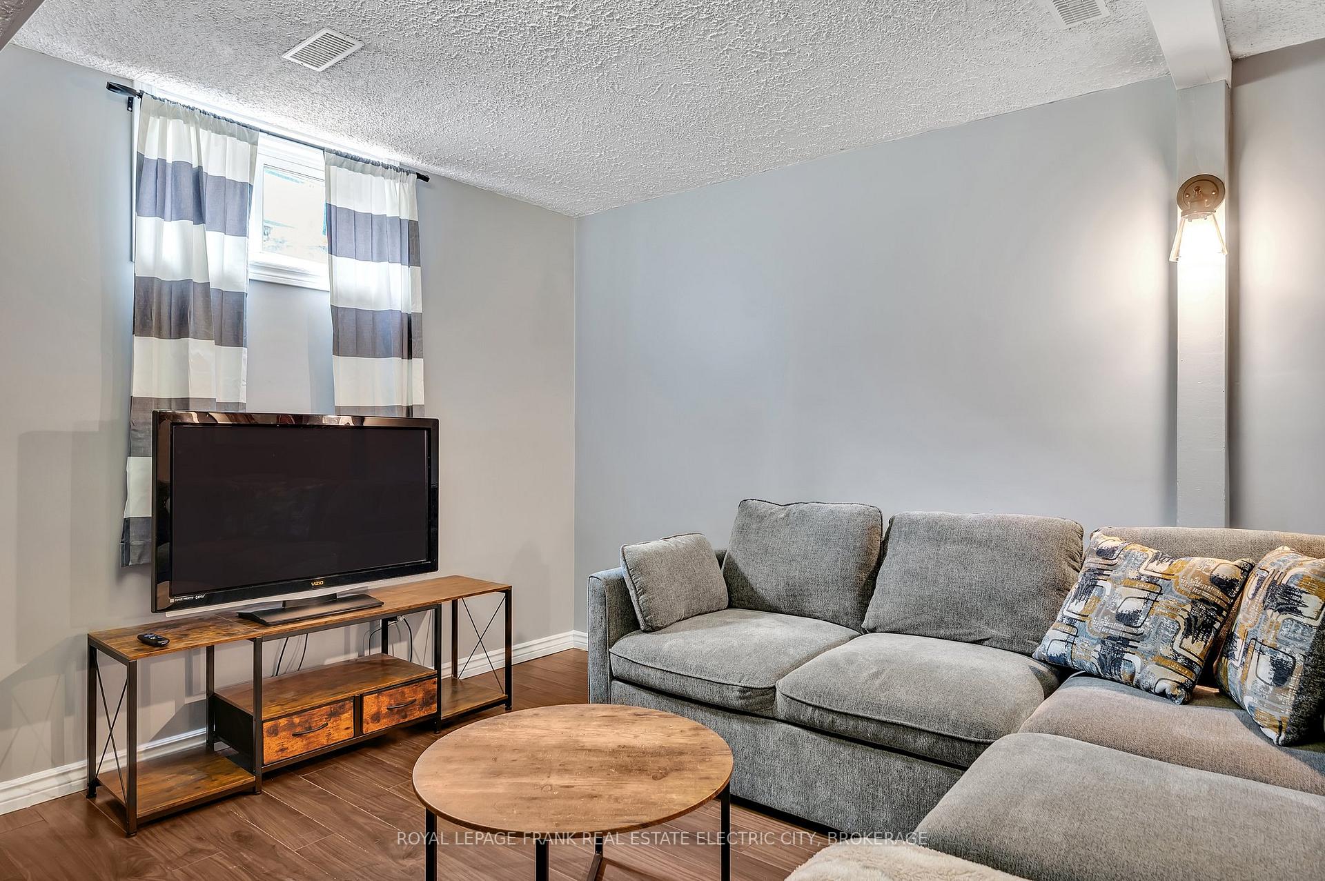 Photo 36 of 650 Sherbrooke Street, Peterborough, Town Ward 3 — HOMEH