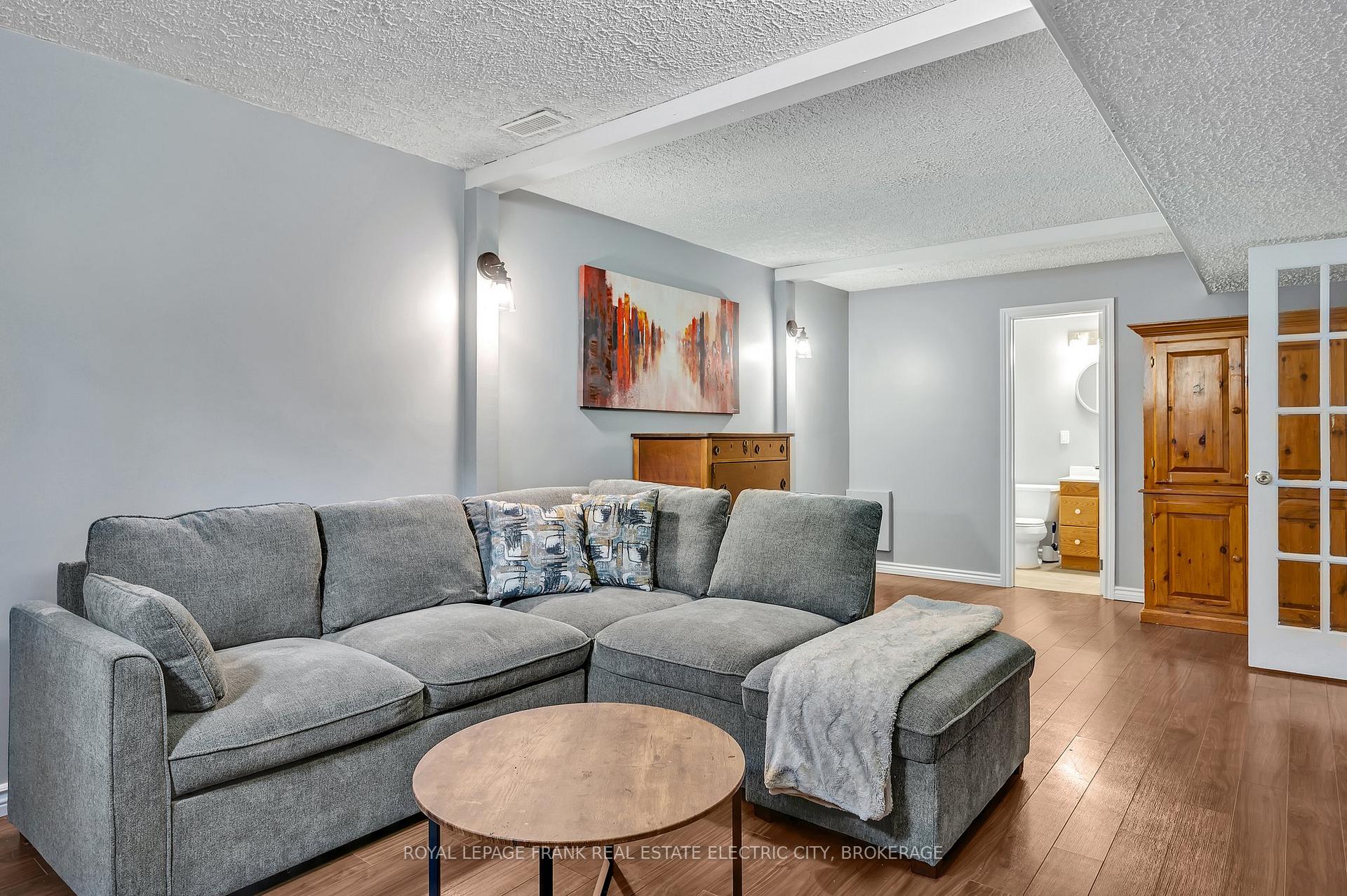Photo 37 of 650 Sherbrooke Street, Peterborough, Town Ward 3 — HOMEH