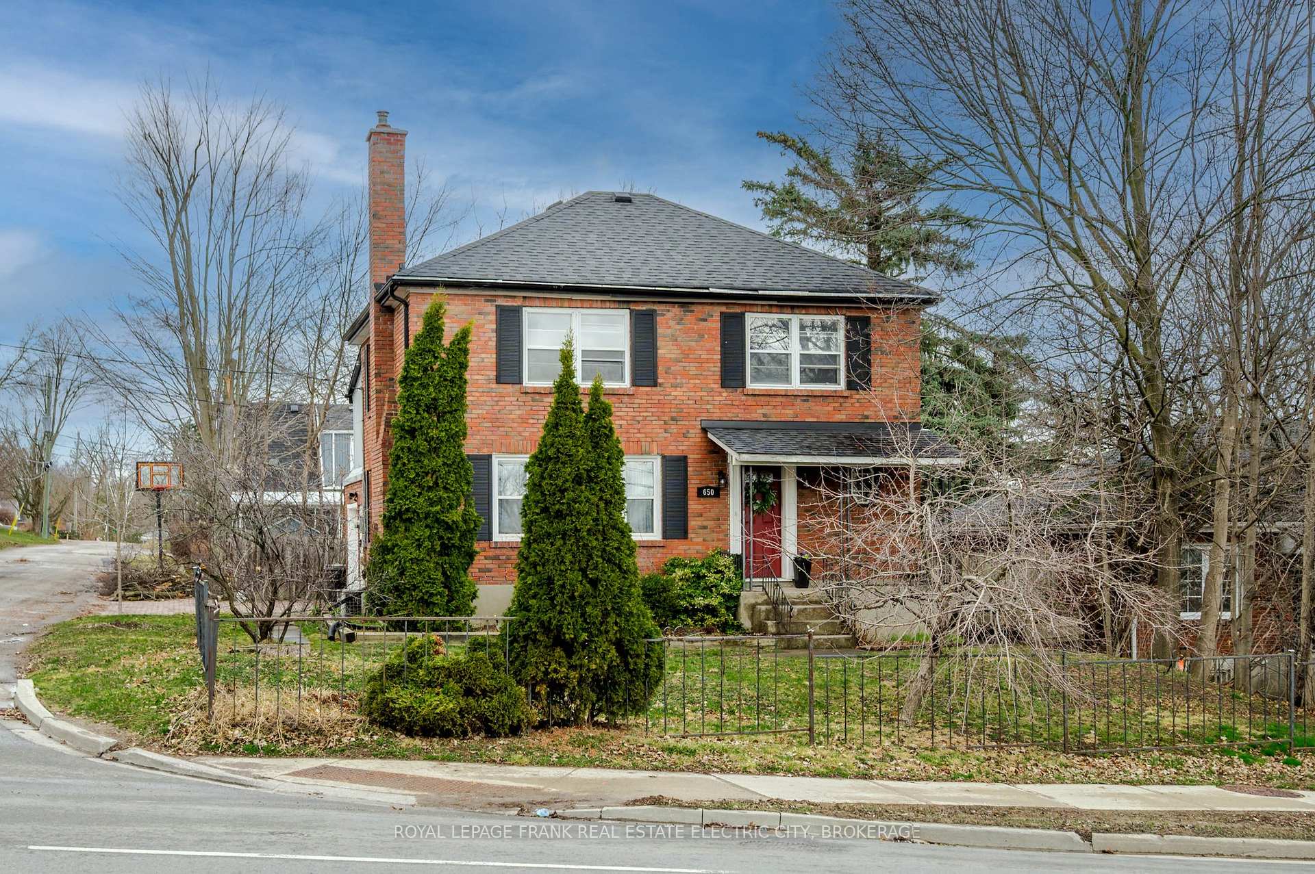 Photo 49 of 650 Sherbrooke Street, Peterborough, Town Ward 3 — HOMEH