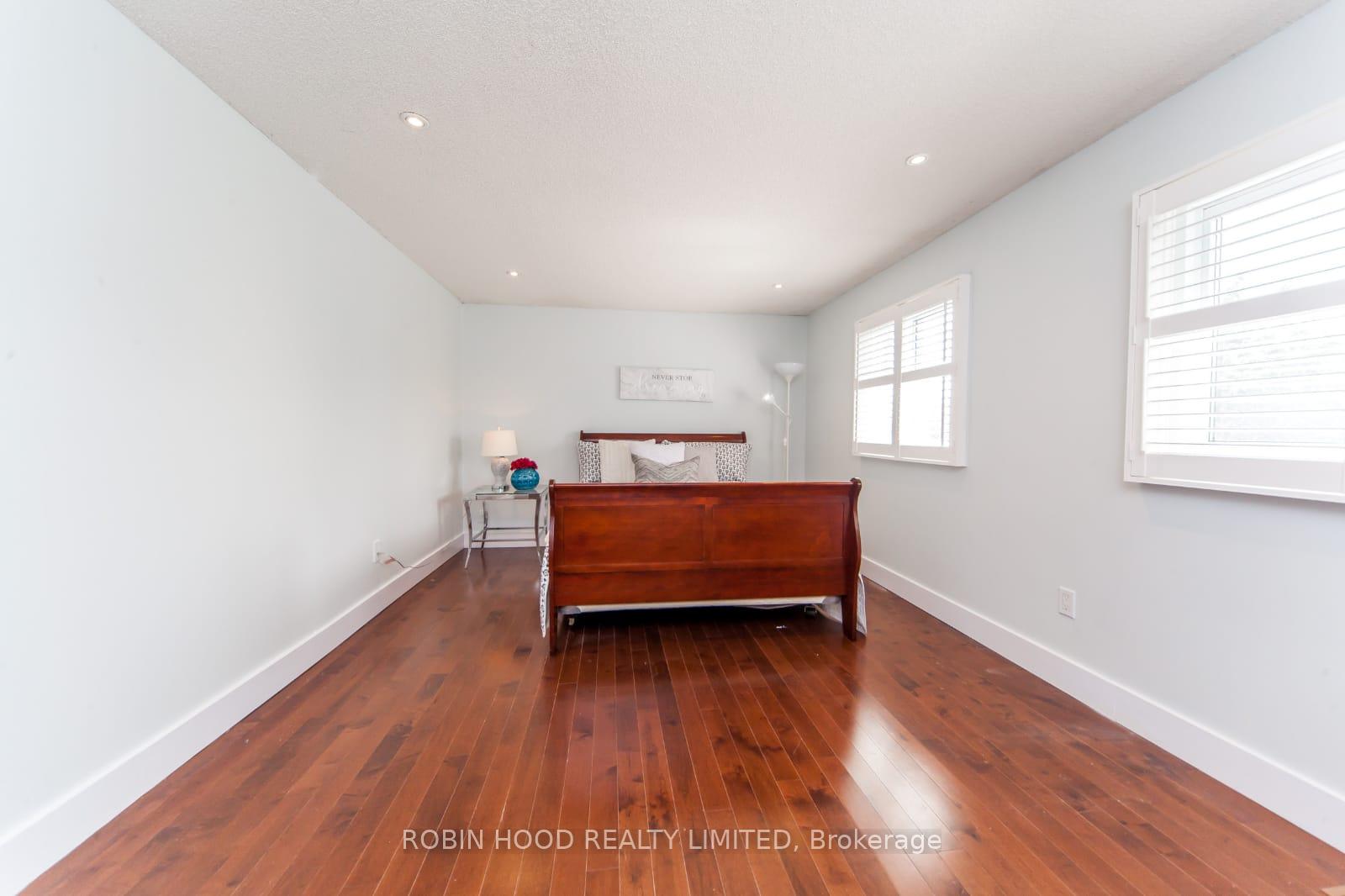 Photo 2 of 31 Wicks Drive, Ajax, Central East — HOMEH