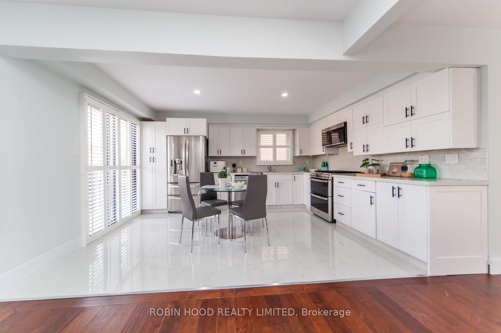 Photo 3 of 31 Wicks Drive, Ajax, Central East — HOMEH
