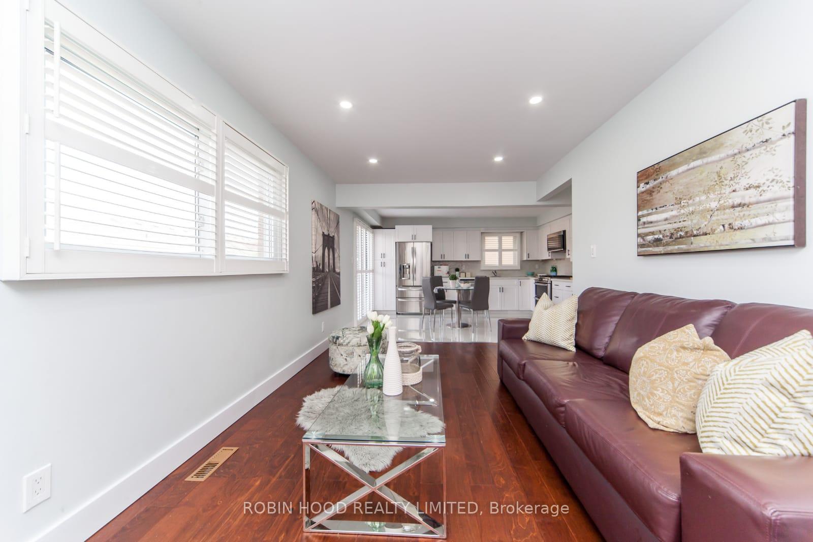 Photo 5 of 31 Wicks Drive, Ajax, Central East — HOMEH