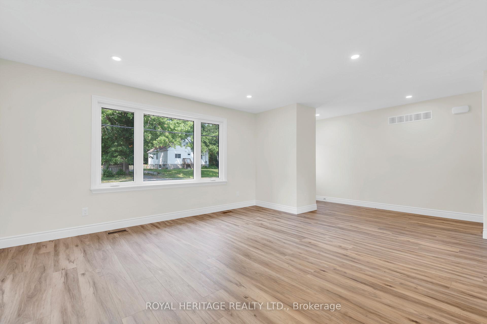 Photo 5 of 285 Herchimer Avenue, Belleville, Belleville Ward — HOMEH