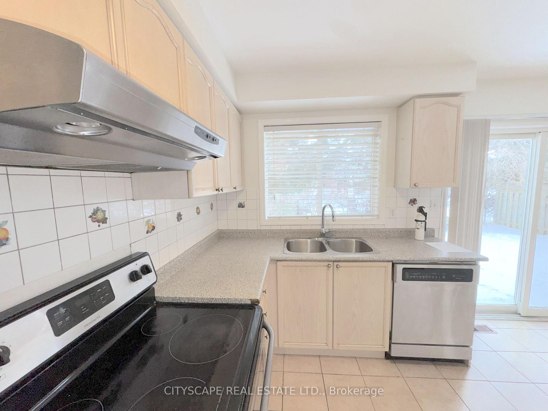 Photo 8 of 1518 Swann Crescent, Milton, Clarke — HOMEH