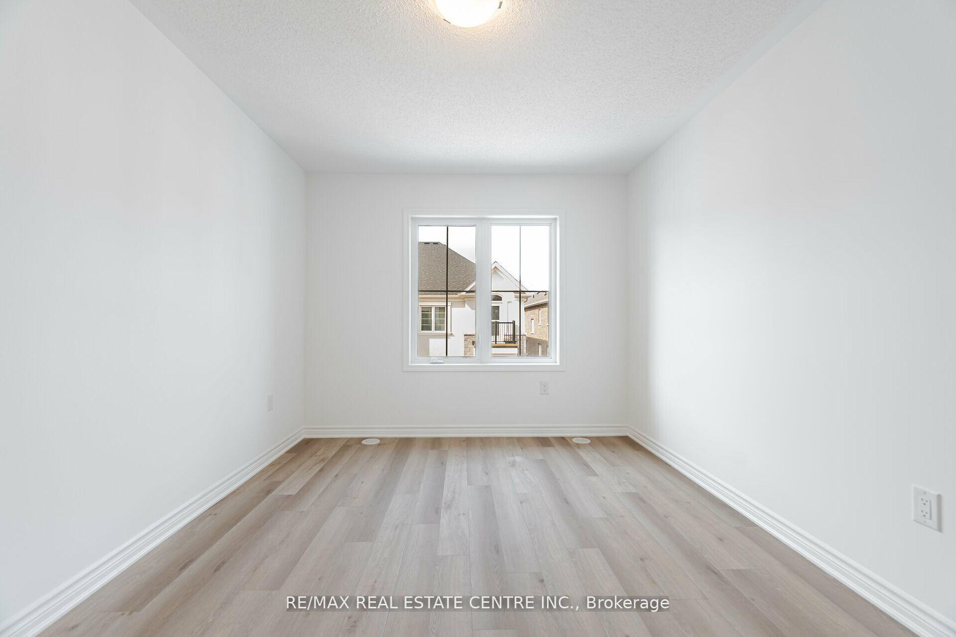 Photo 11 of Unit 75, 1317 Leriche Way, Milton, Bowes — HOMEH