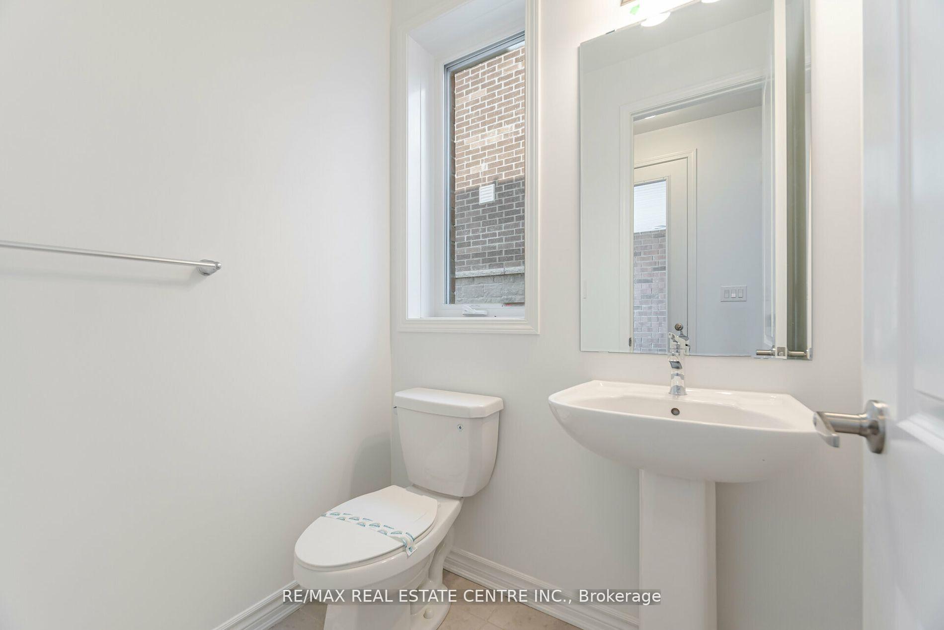 Photo 14 of Unit 75, 1317 Leriche Way, Milton, Bowes — HOMEH