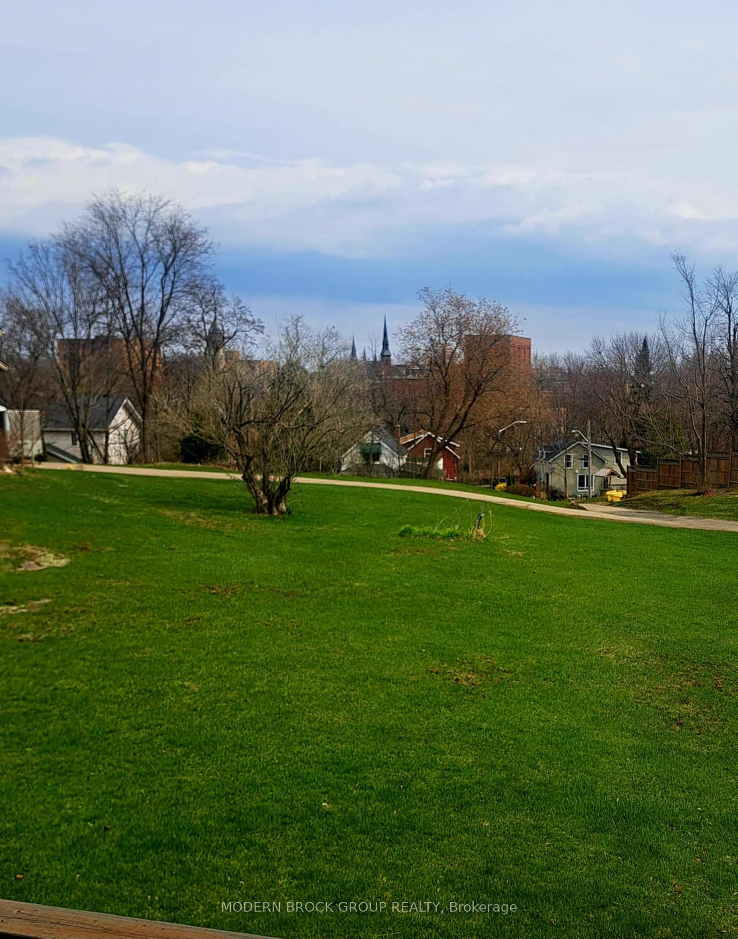 Photo 5 of Unit A, 40 Edward Street, Brockville — HOMEH