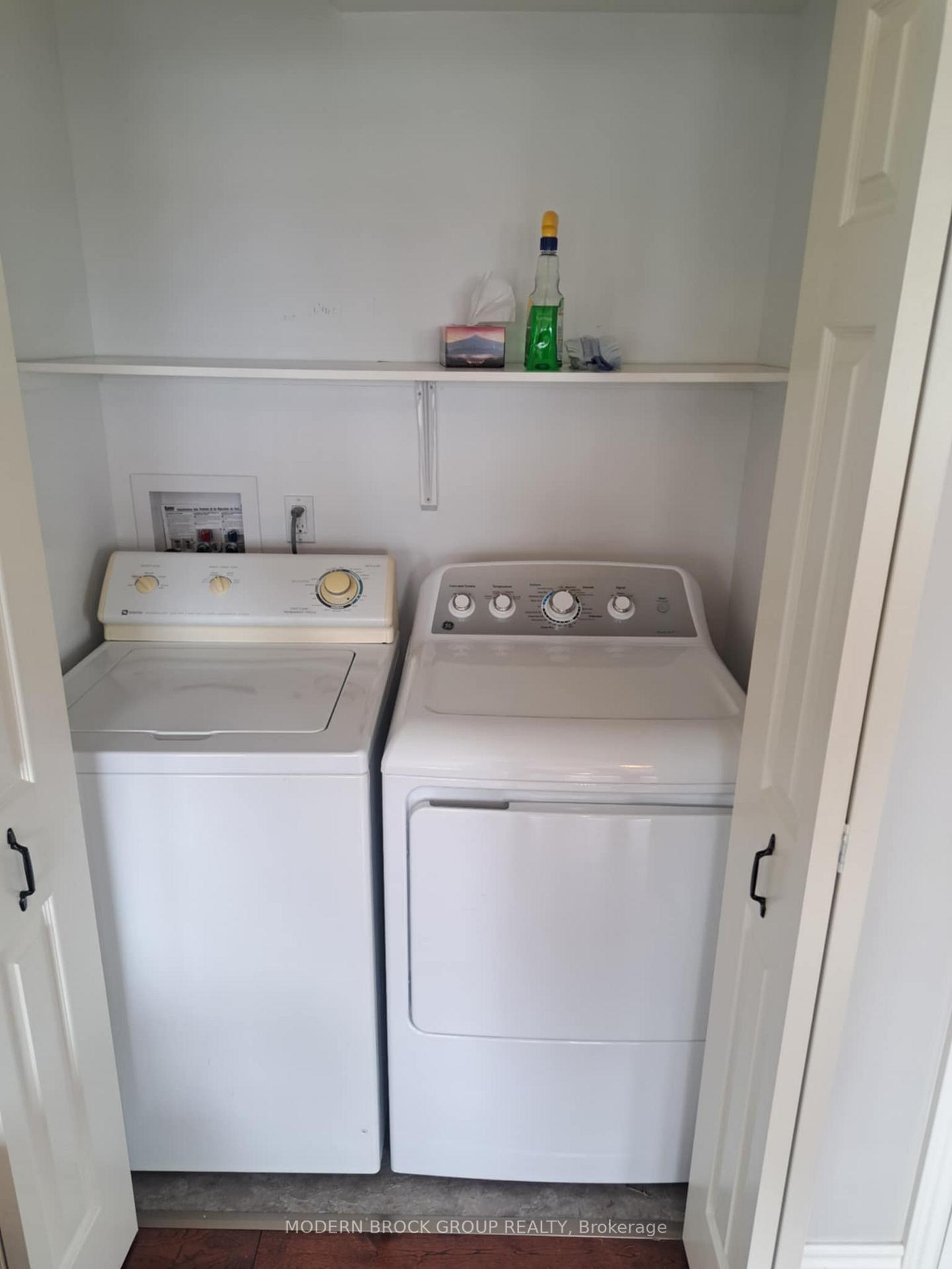 Photo 10 of Unit A, 40 Edward Street, Brockville — HOMEH