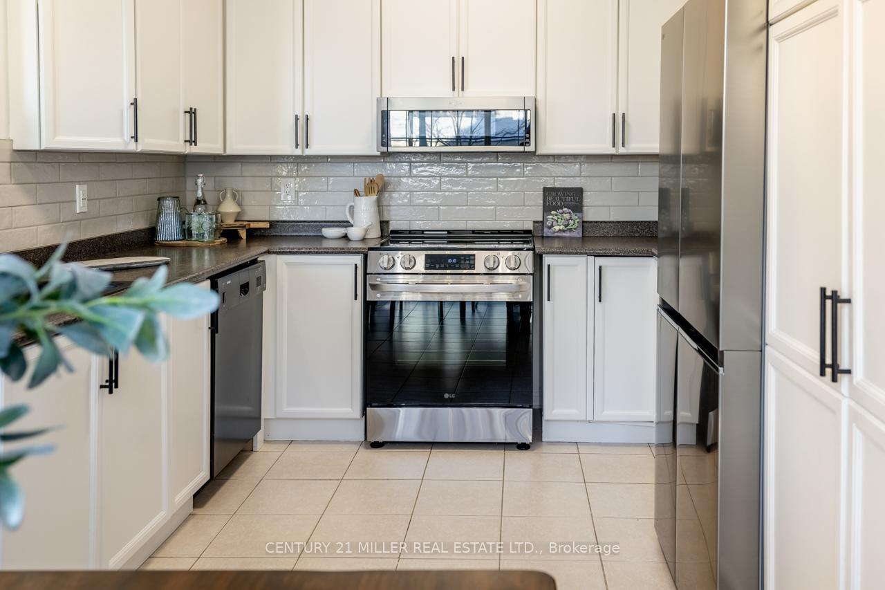 Photo 12 of 1619 Waldie Avenue, Milton, Clarke — HOMEH