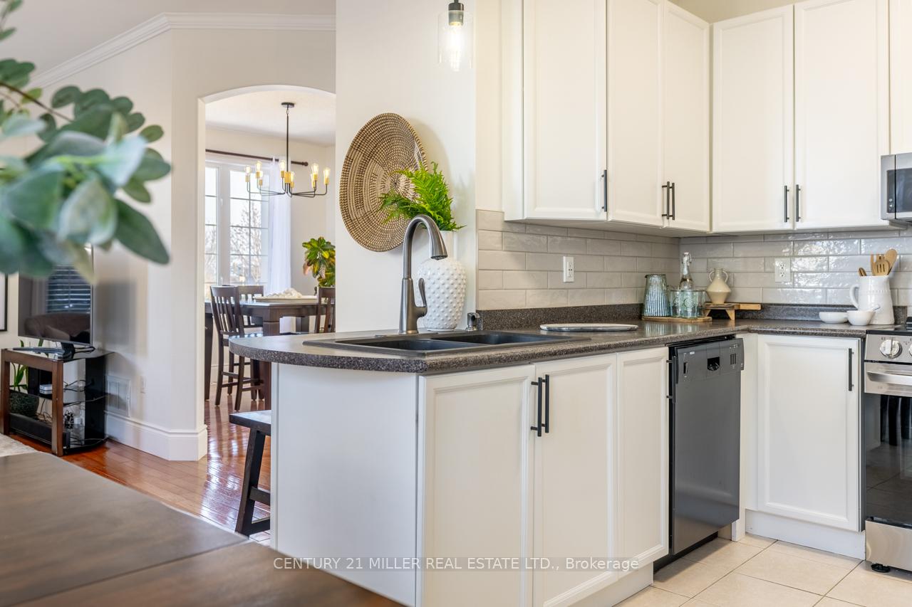 Photo 13 of 1619 Waldie Avenue, Milton, Clarke — HOMEH