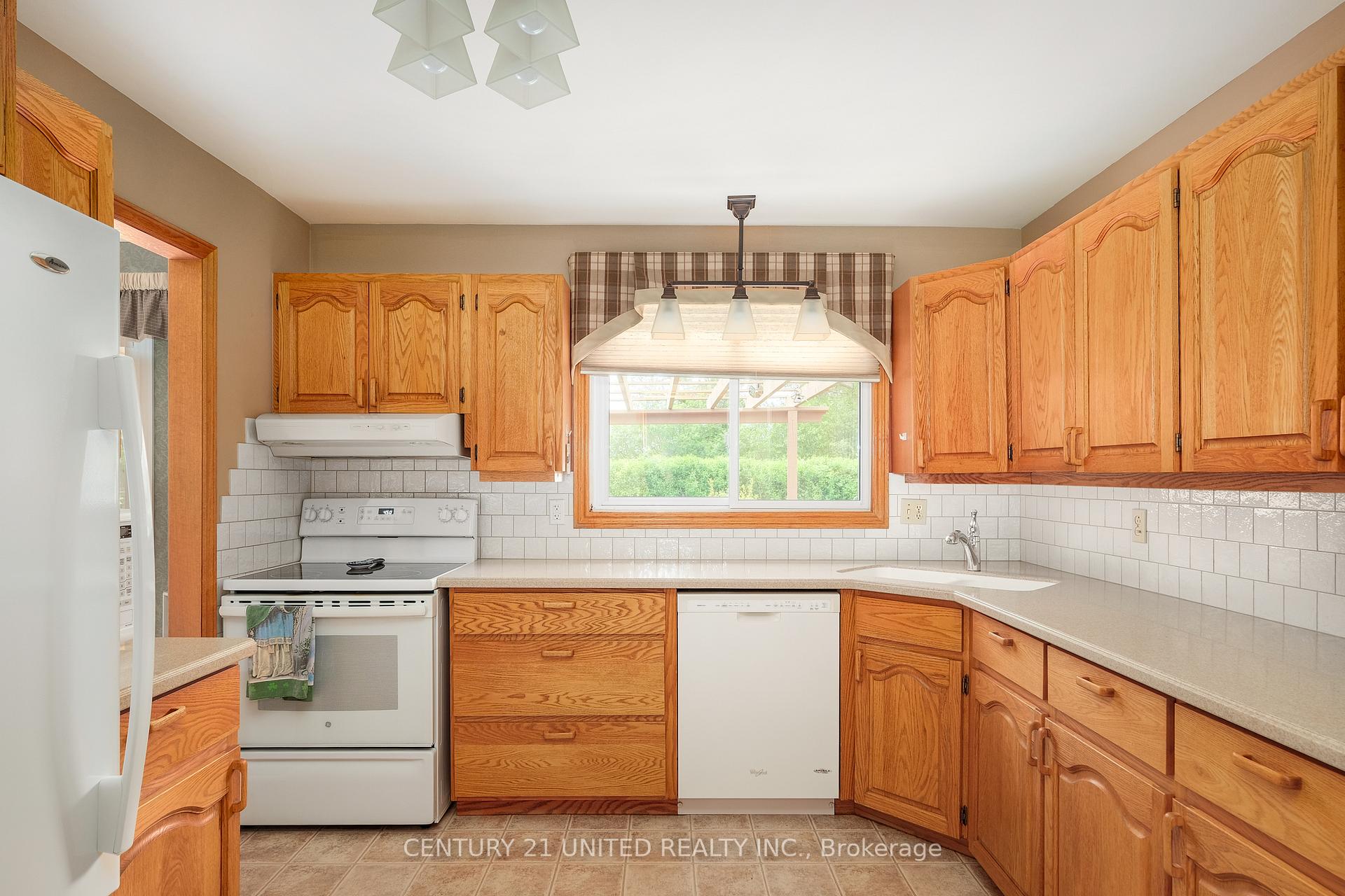 Photo 16 of 536 Humber Road, Peterborough, Ashburnham Ward 4 — HOMEH