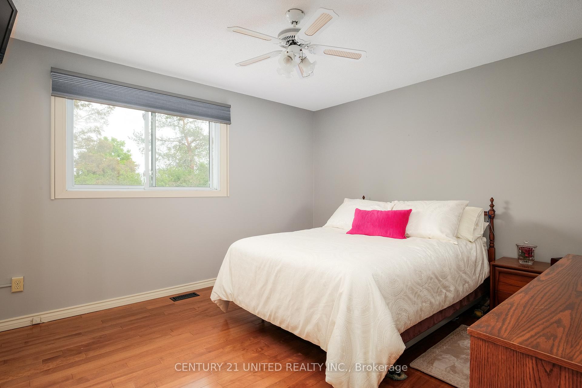 Photo 23 of 536 Humber Road, Peterborough, Ashburnham Ward 4 — HOMEH