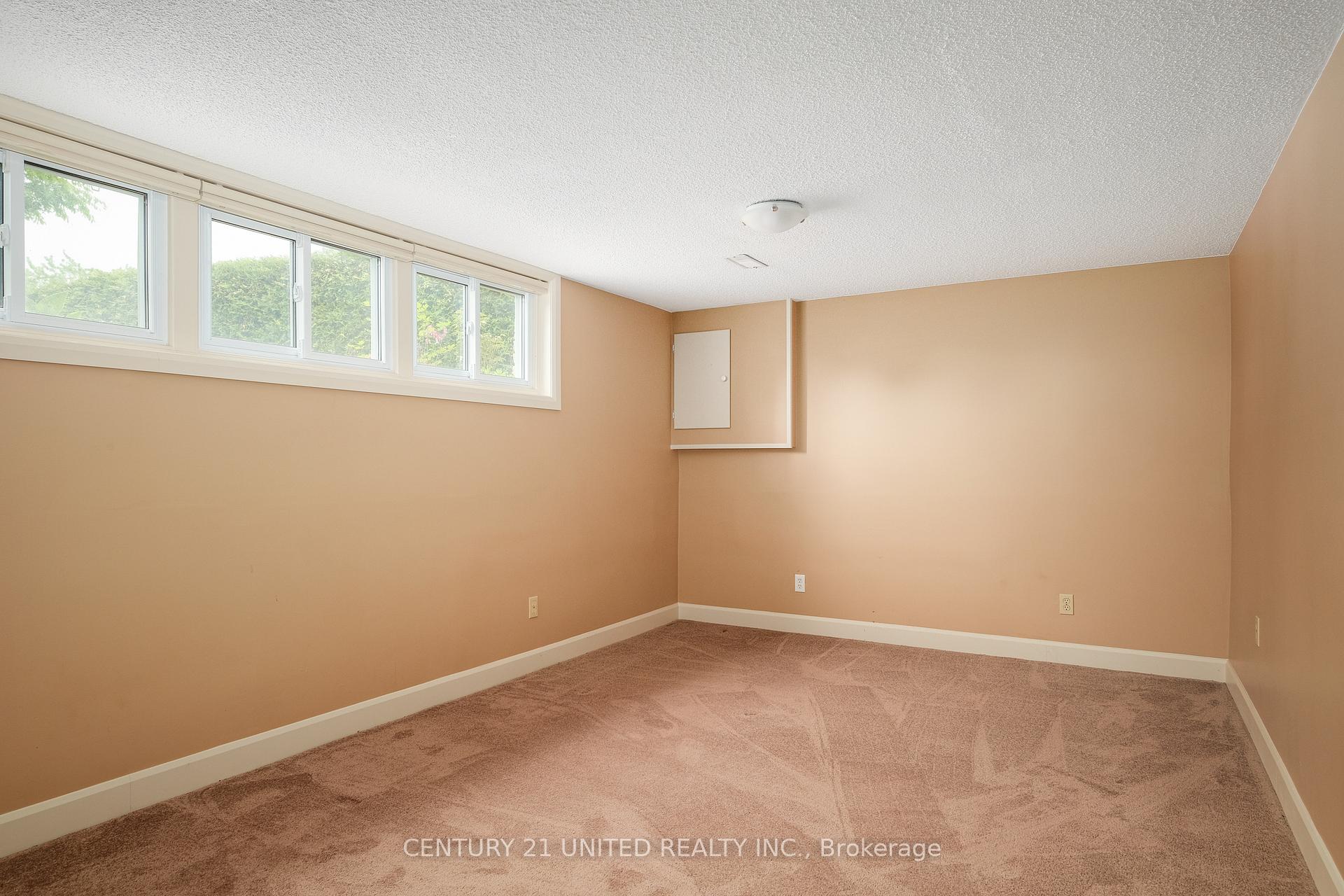 Photo 29 of 536 Humber Road, Peterborough, Ashburnham Ward 4 — HOMEH
