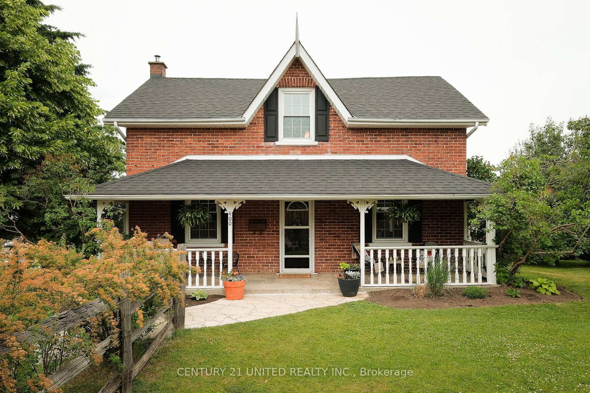 Photo 1 of 400 Crystal Drive, Peterborough, Ashburnham Ward 4 — HOMEH