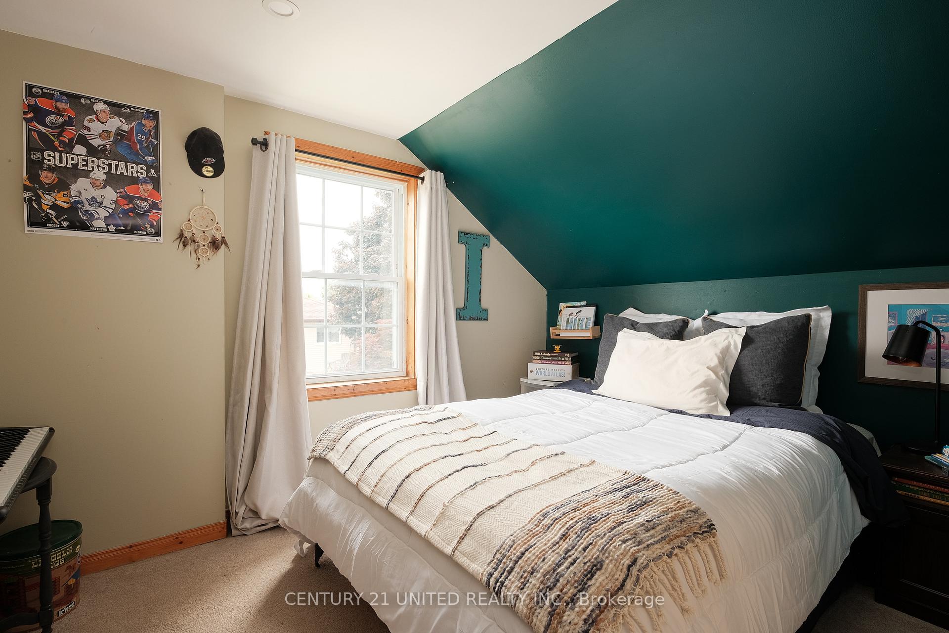 Photo 19 of 400 Crystal Drive, Peterborough, Ashburnham Ward 4 — HOMEH