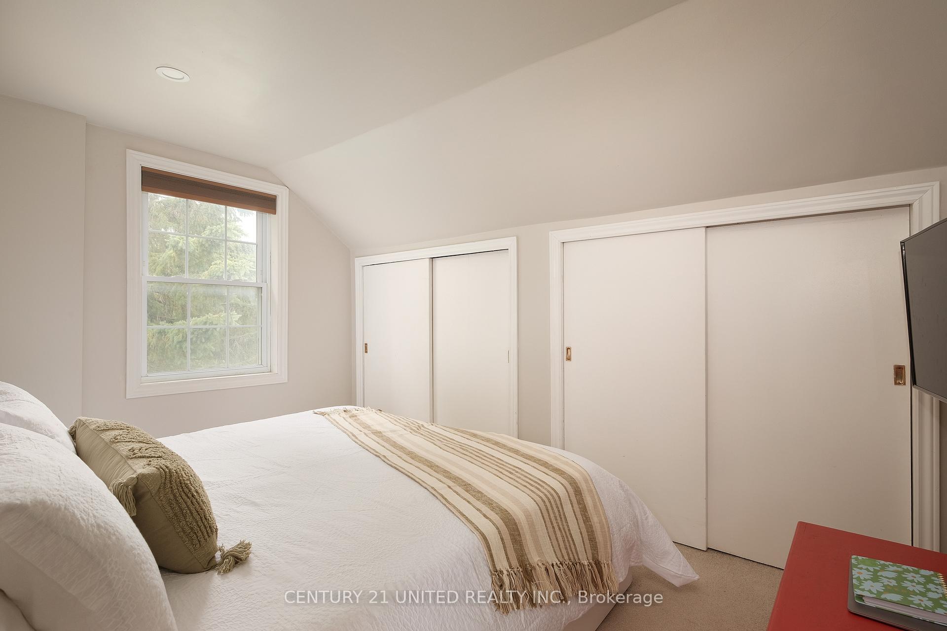 Photo 23 of 400 Crystal Drive, Peterborough, Ashburnham Ward 4 — HOMEH