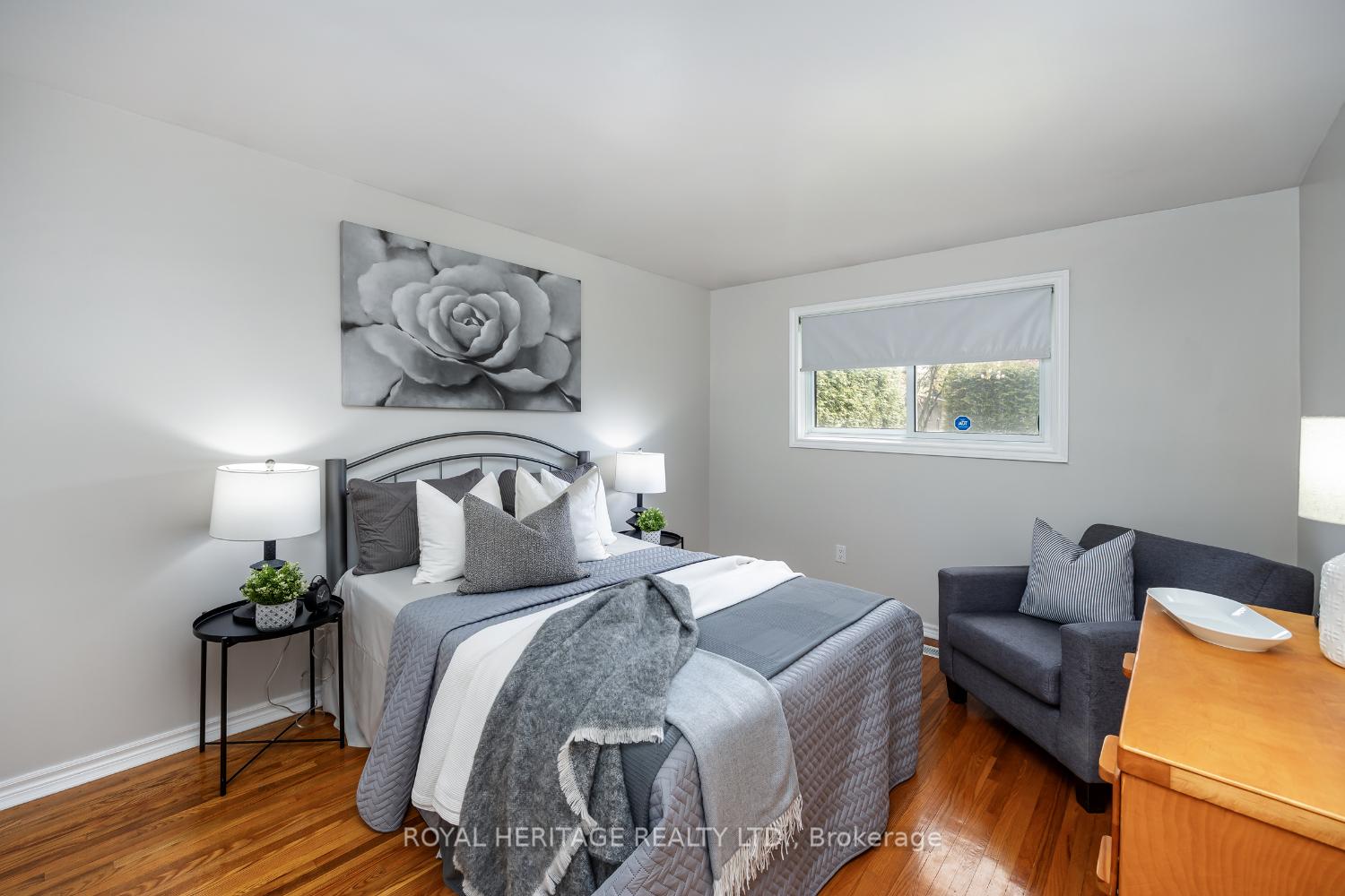 Photo 14 of 15 Lawrie Road, Ajax, South East — HOMEH