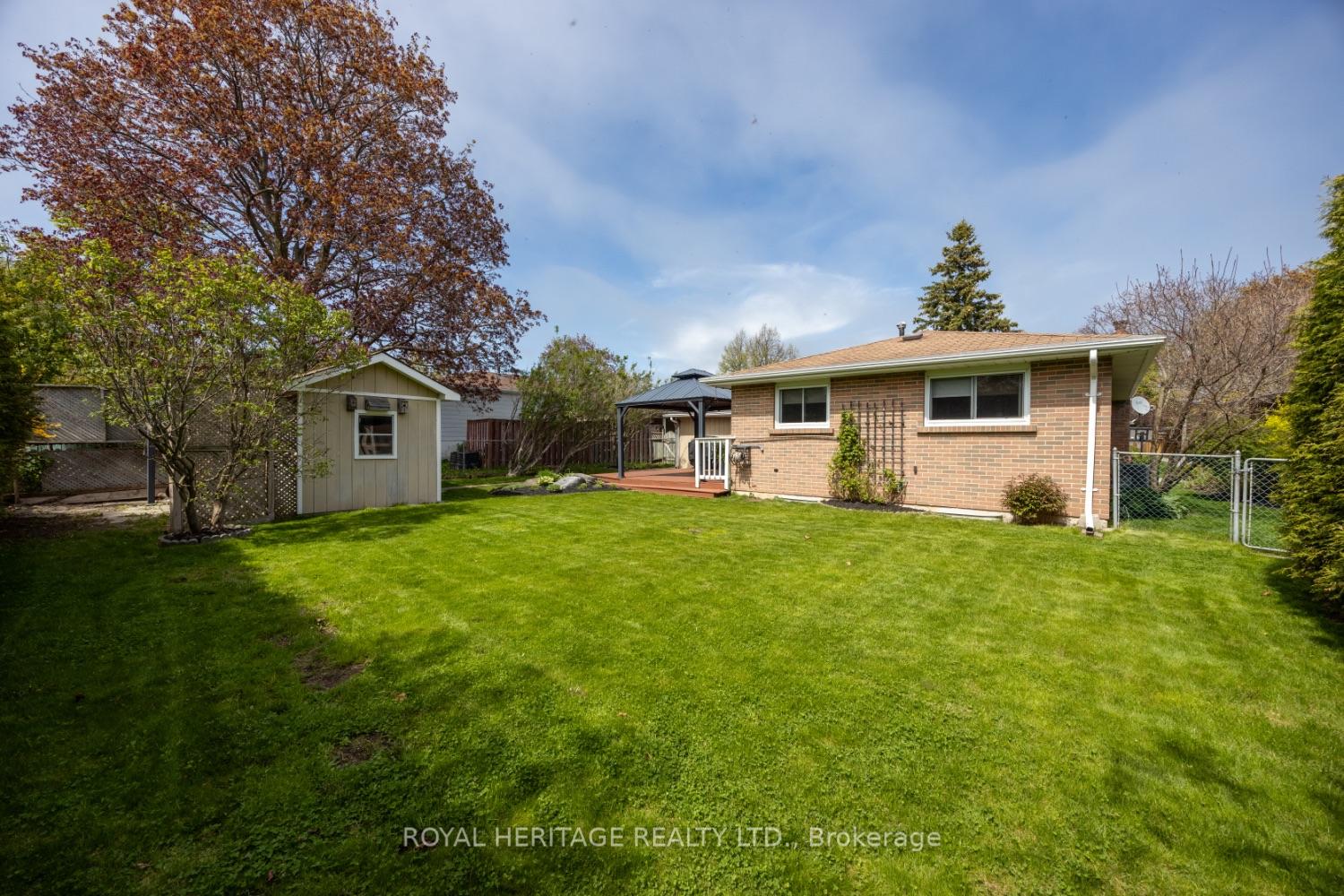 Photo 33 of 15 Lawrie Road, Ajax, South East — HOMEH