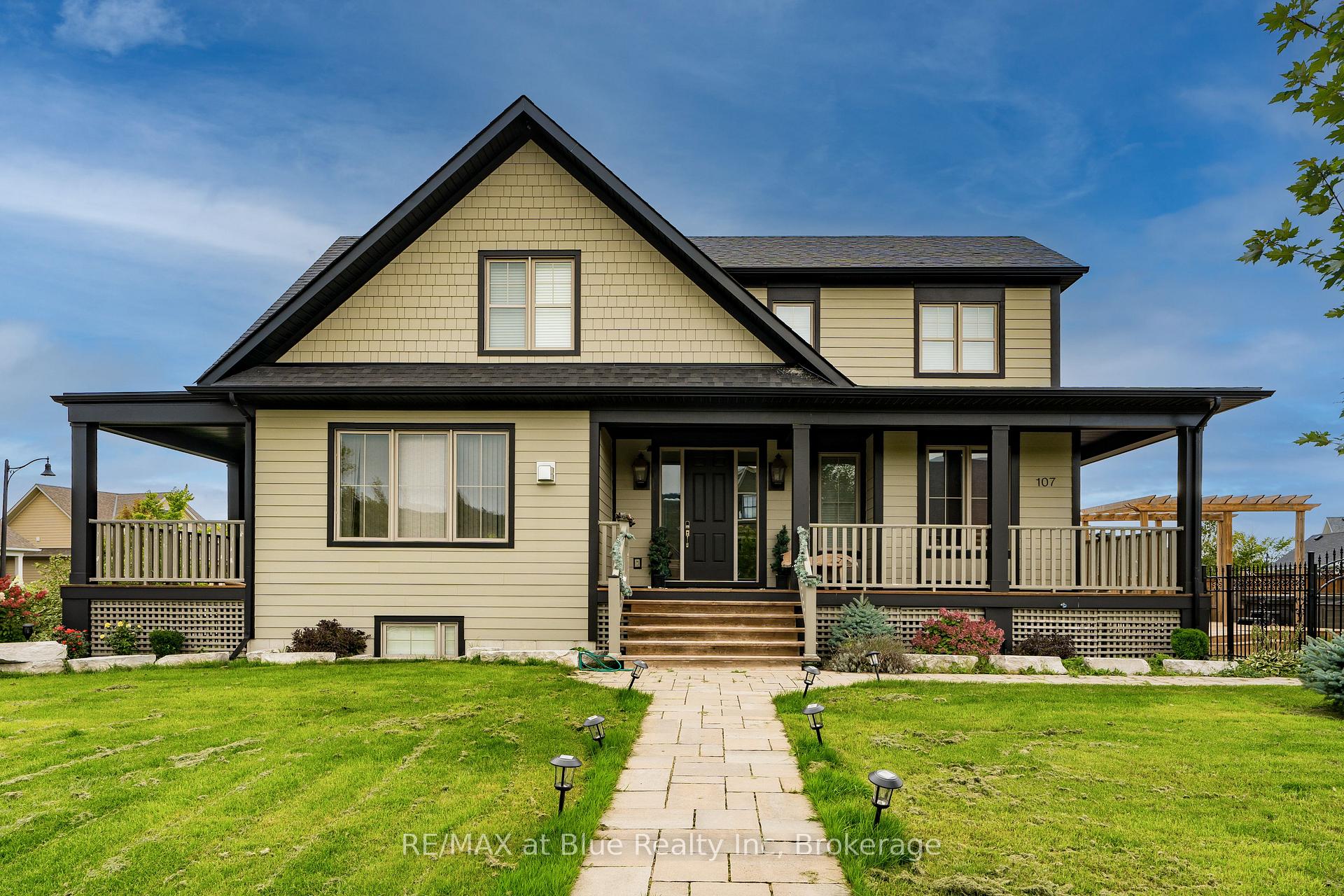 Front of 107 Snow Apple Crescent