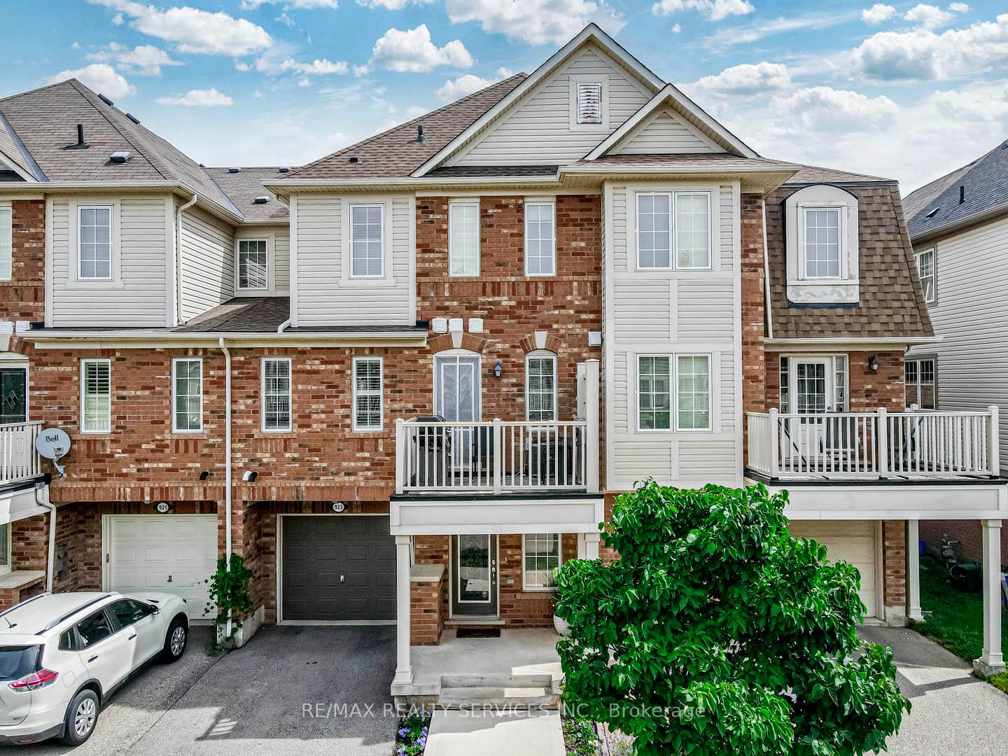Photo 1 of 923 Sprague Place, Milton, Coates — HOMEH