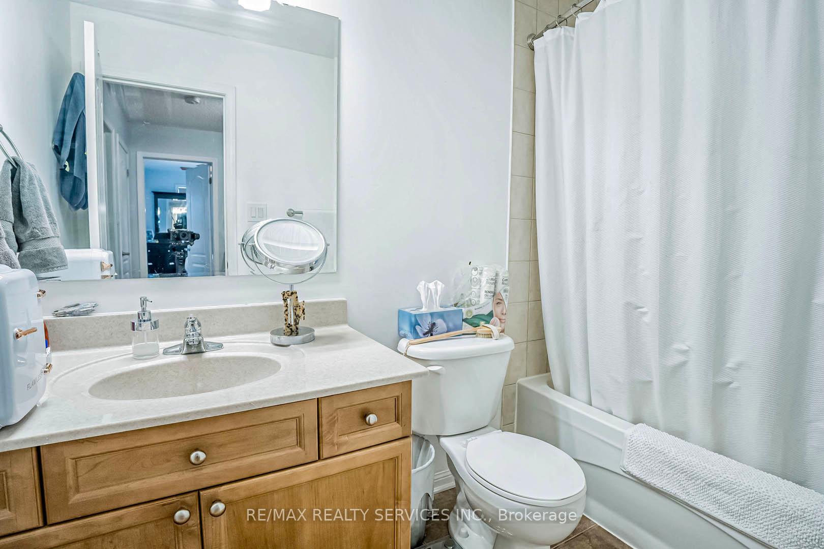 Photo 22 of 923 Sprague Place, Milton, Coates — HOMEH