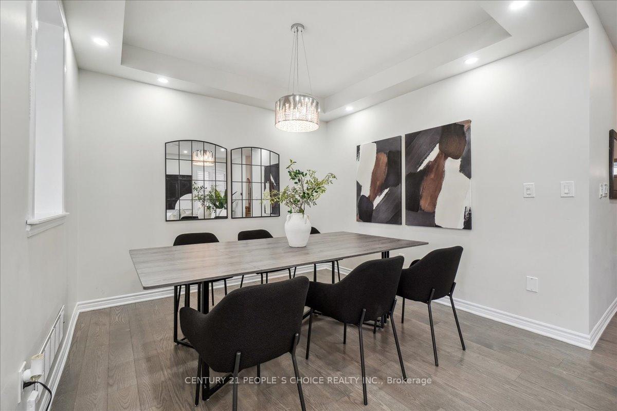 Photo 10 of 1190 Duignan Crescent, Milton, Ford — HOMEH