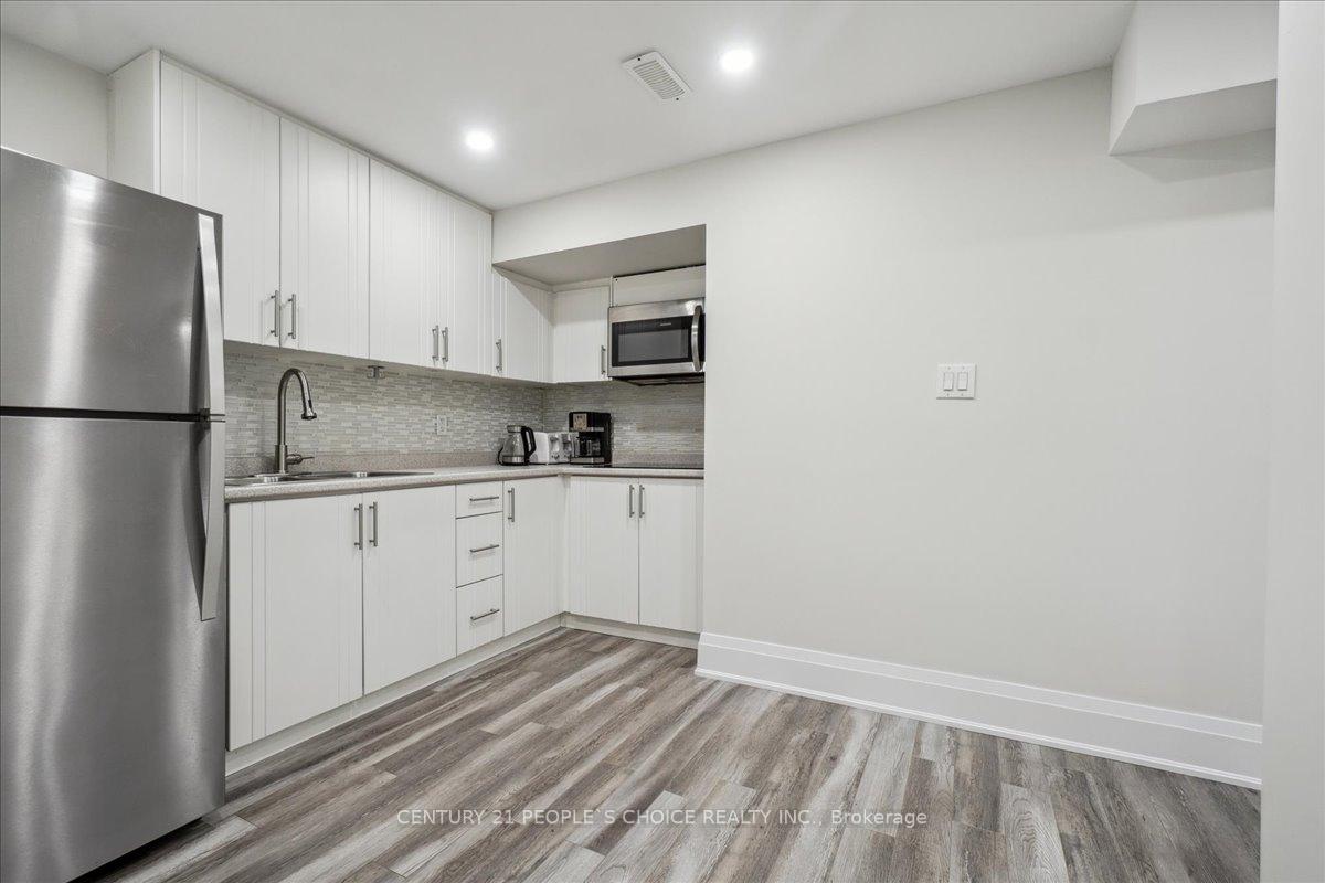 Photo 23 of 1190 Duignan Crescent, Milton, Ford — HOMEH