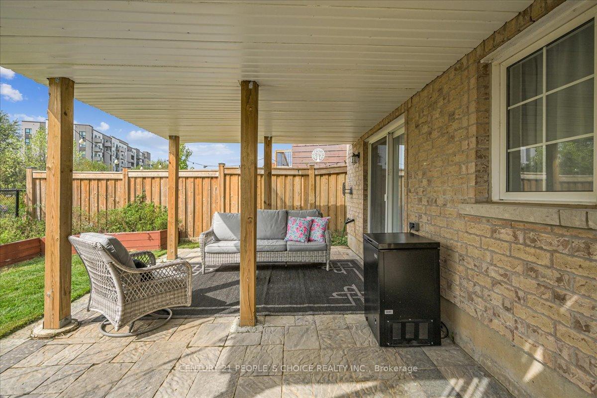 Photo 28 of 1190 Duignan Crescent, Milton, Ford — HOMEH