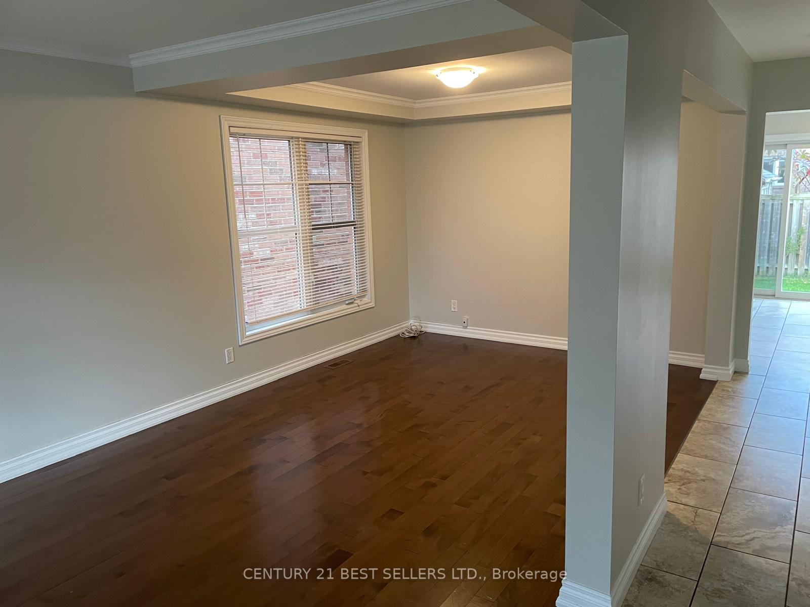 Photo 3 of 228 Mcdougall Crossing, Milton, Harrison — HOMEH