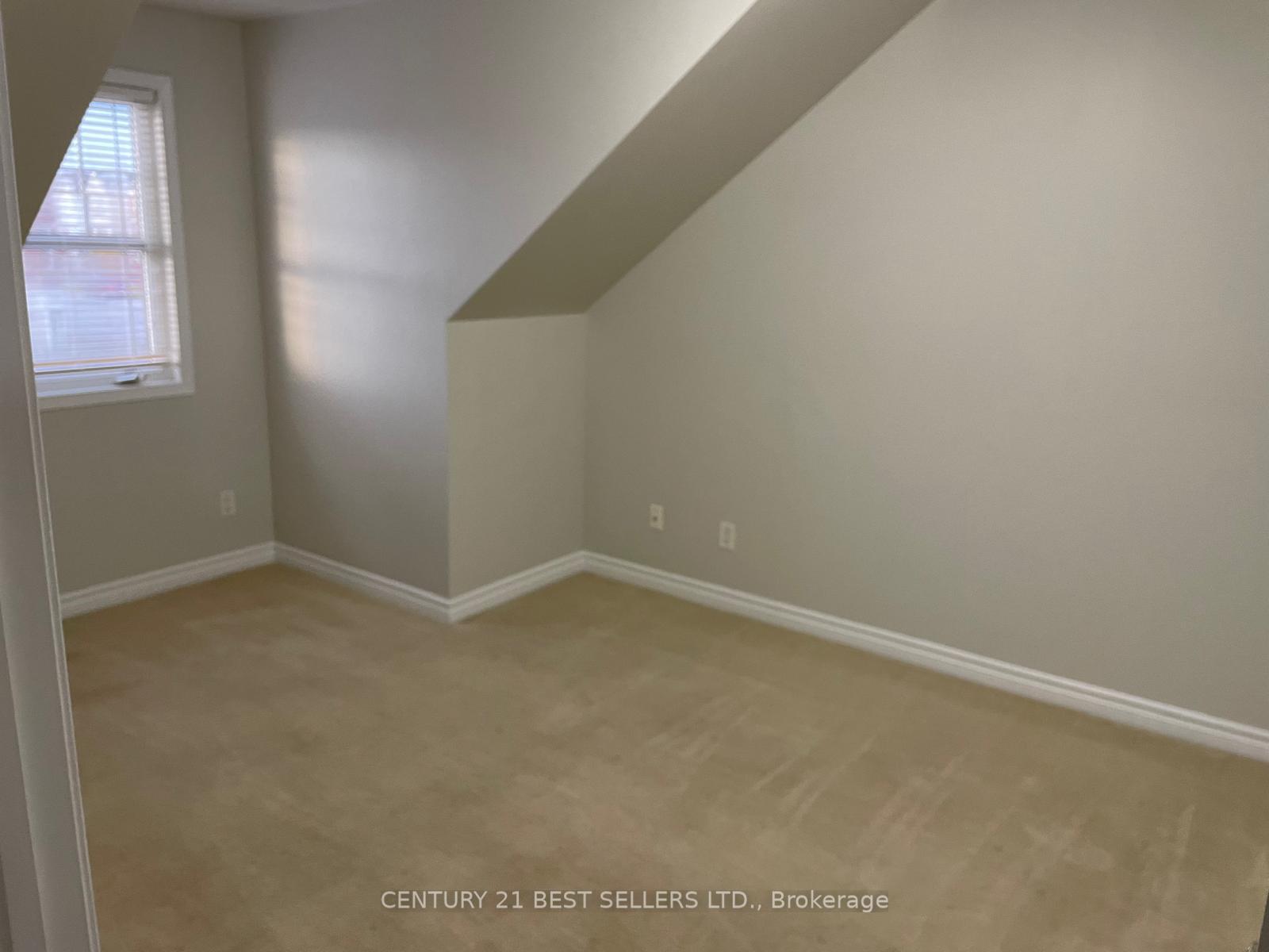 Photo 11 of 228 Mcdougall Crossing, Milton, Harrison — HOMEH