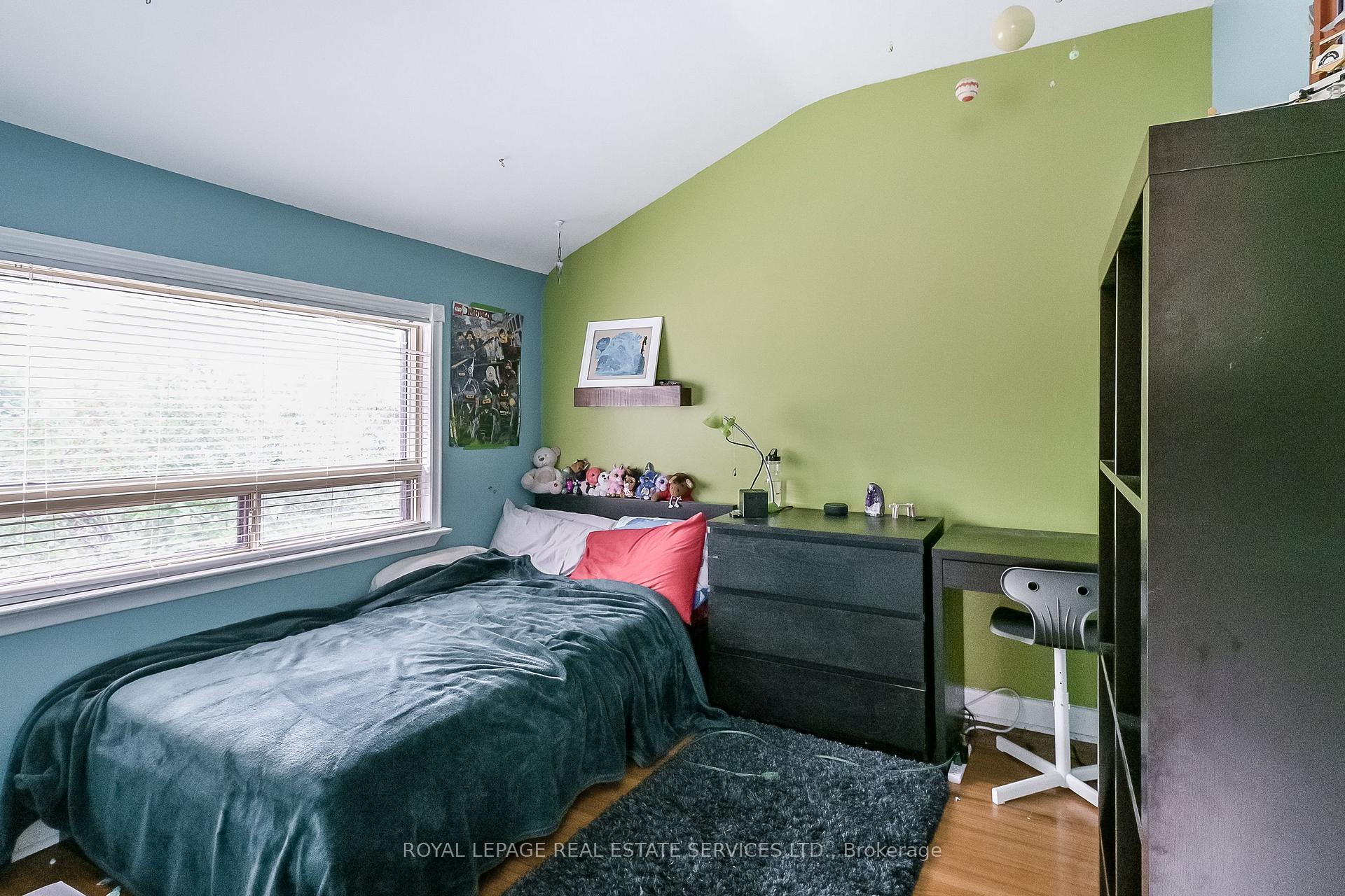 Photo 18 of 148 Heslop Road S, Milton, Old Milton — HOMEH