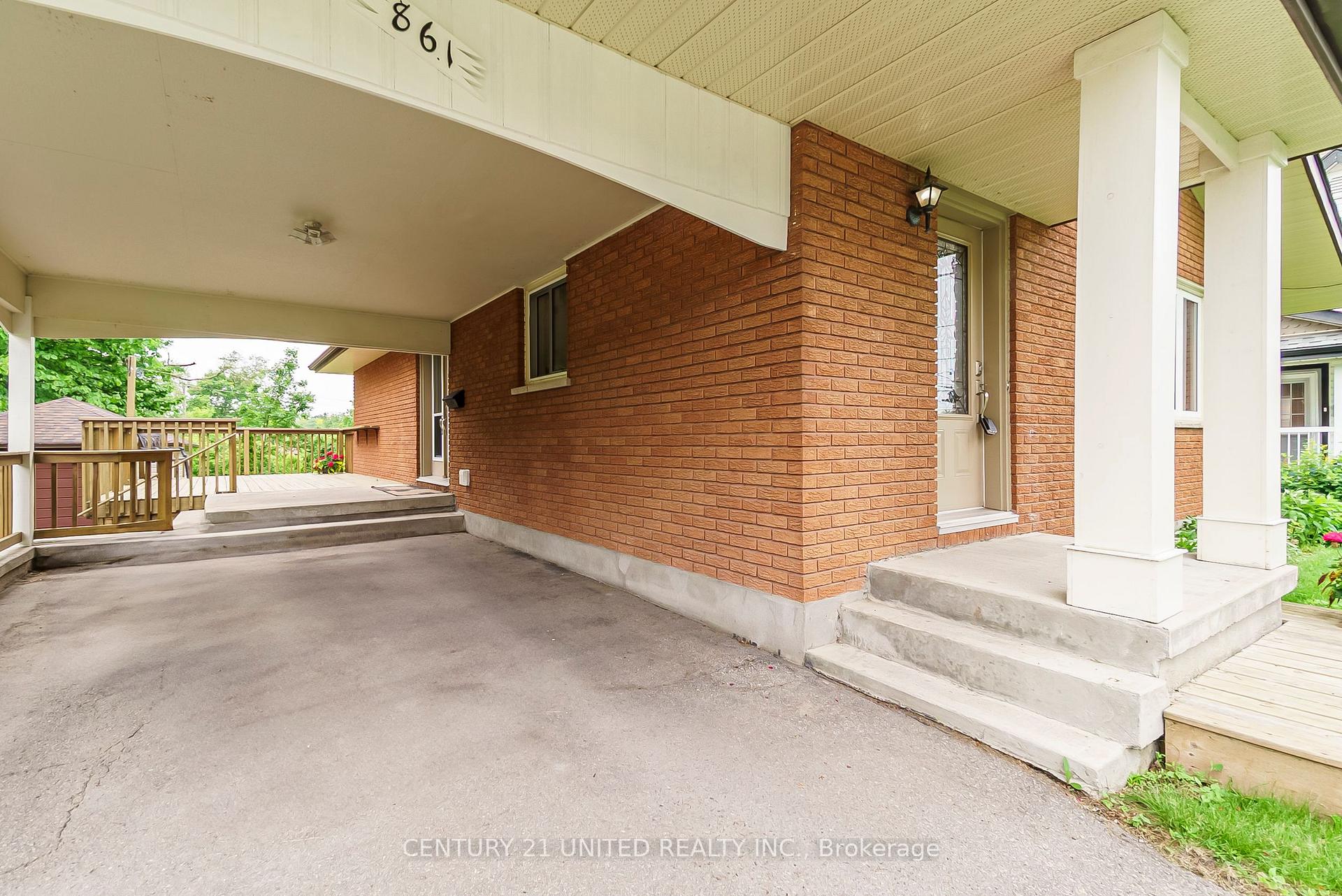 Photo 3 of 861 Hilliard Street, Peterborough, Northcrest Ward 5 — HOMEH