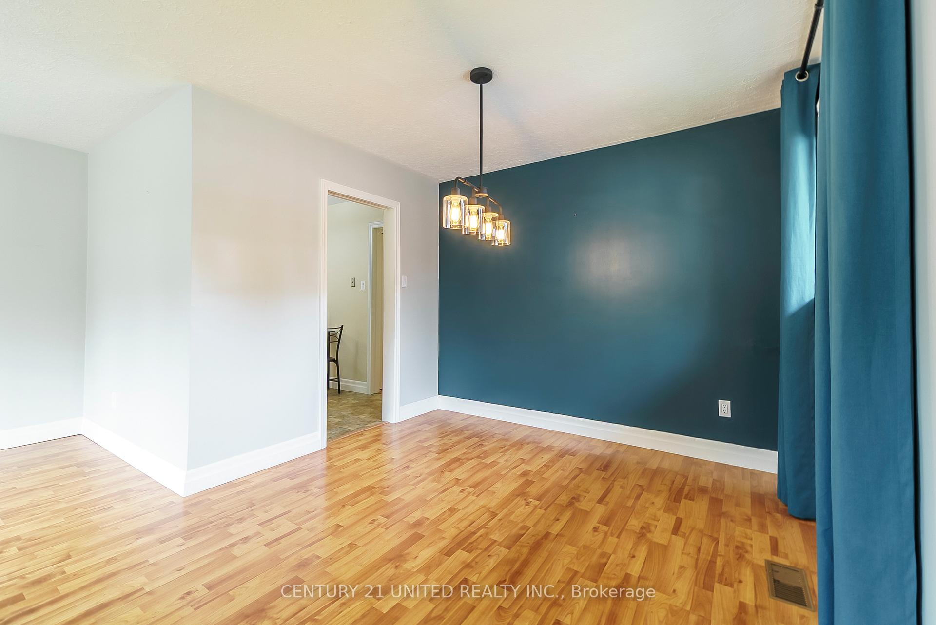 Photo 11 of 861 Hilliard Street, Peterborough, Northcrest Ward 5 — HOMEH