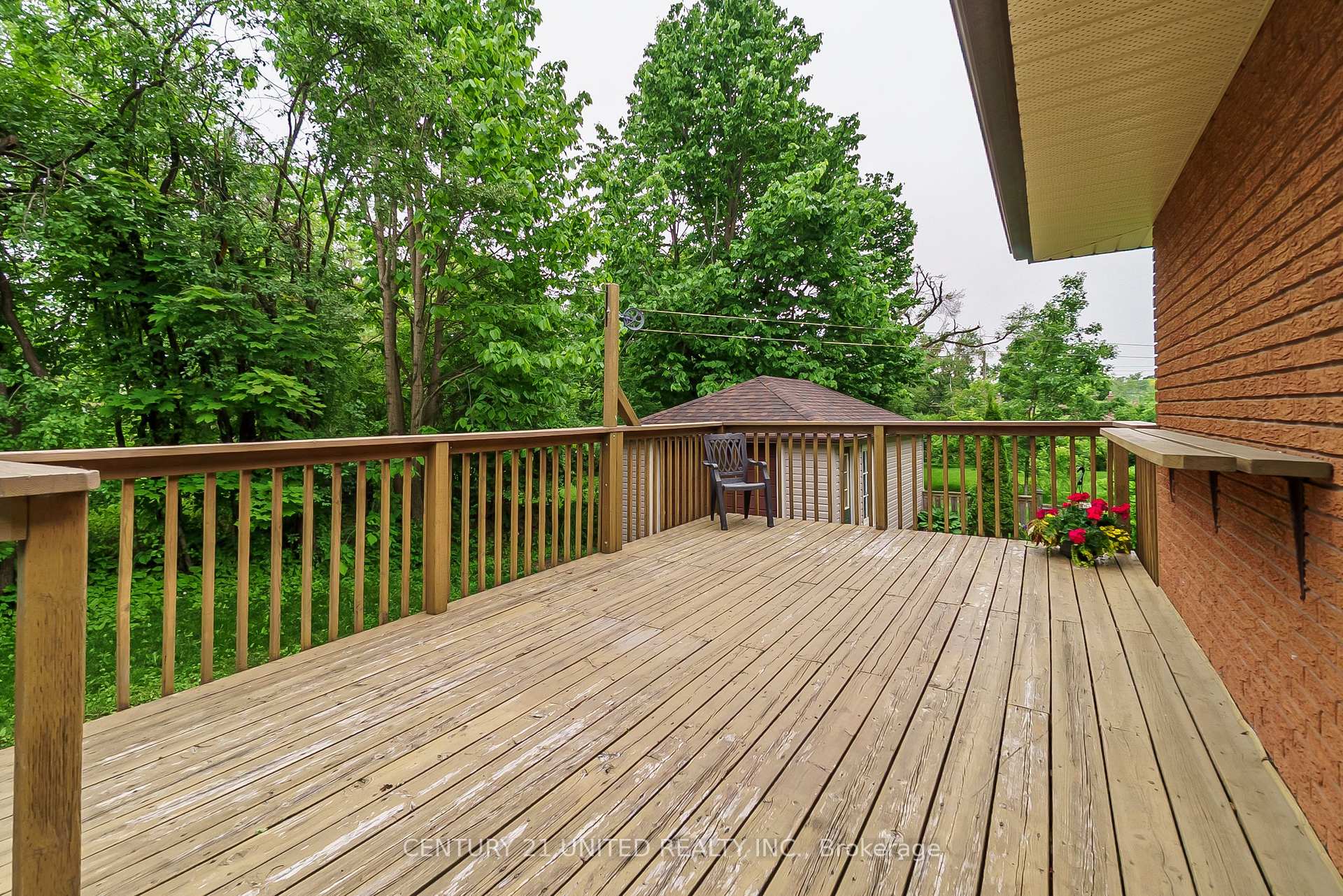 Photo 35 of 861 Hilliard Street, Peterborough, Northcrest Ward 5 — HOMEH
