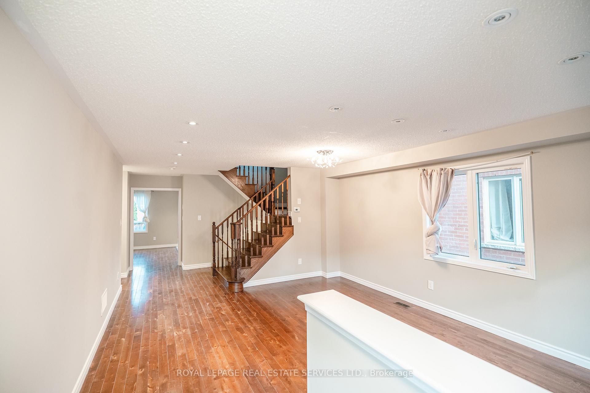 Photo 4 of 533 Nairn Circle, Milton, Scott — HOMEH