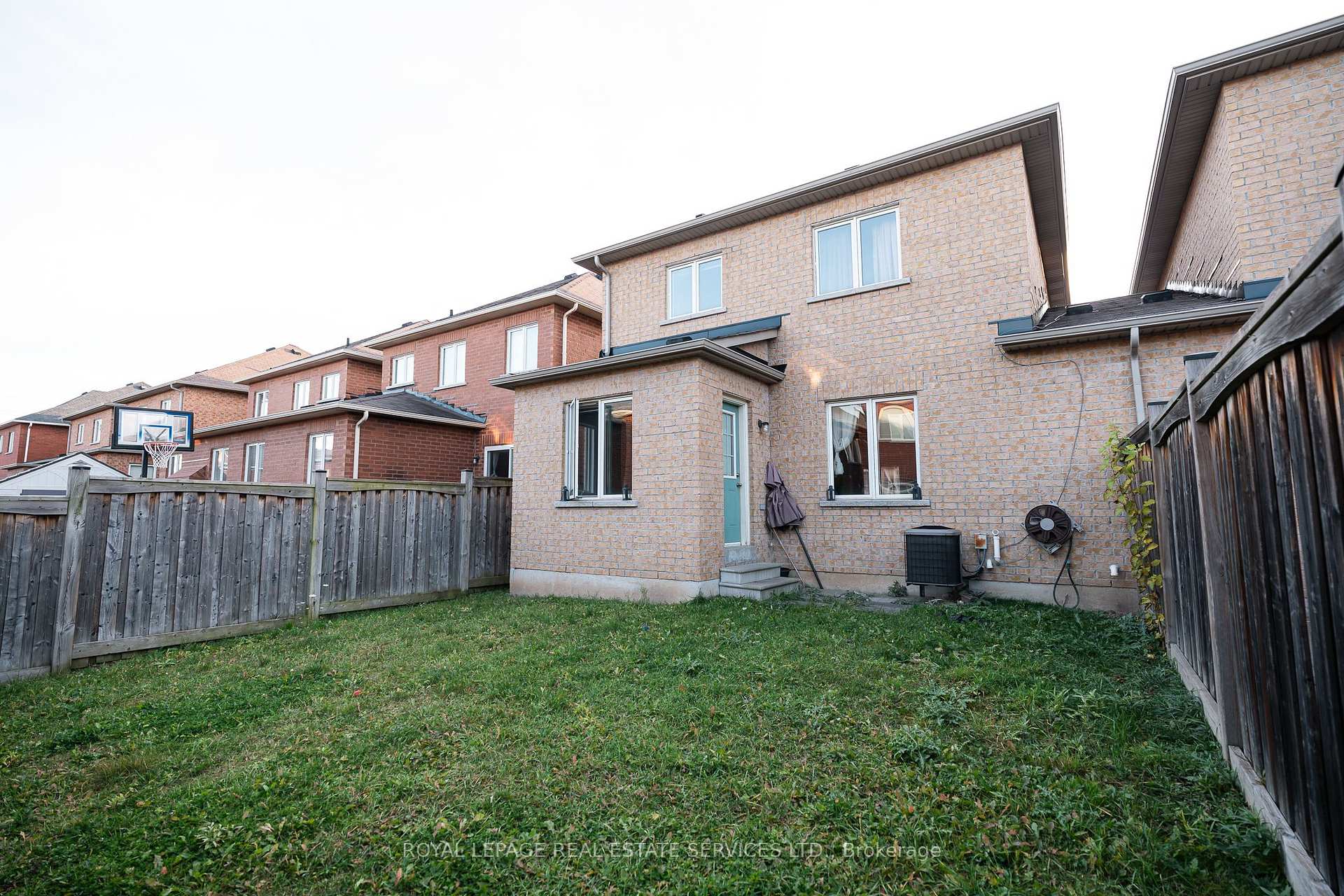 Photo 25 of 533 Nairn Circle, Milton, Scott — HOMEH
