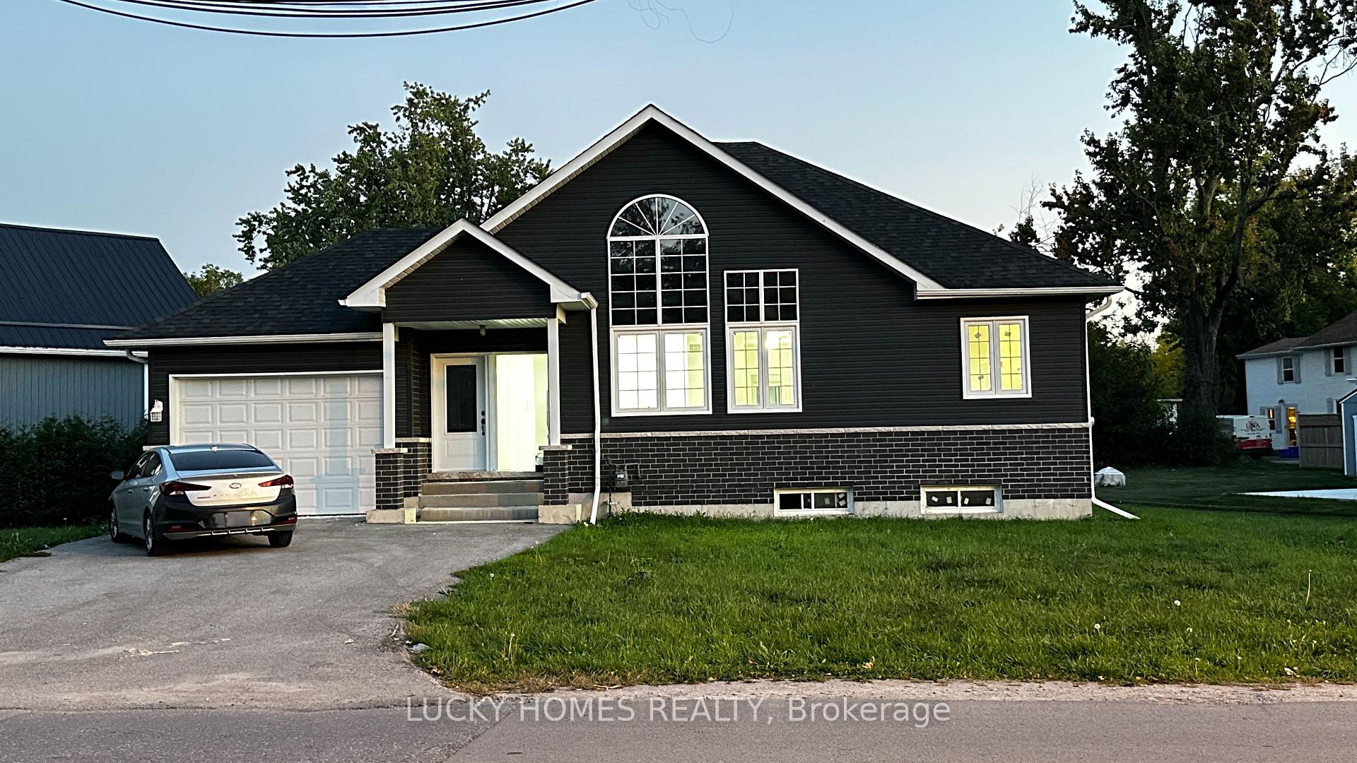 Photo 2 of 217 Main Street, Brock, Beaverton — HOMEH