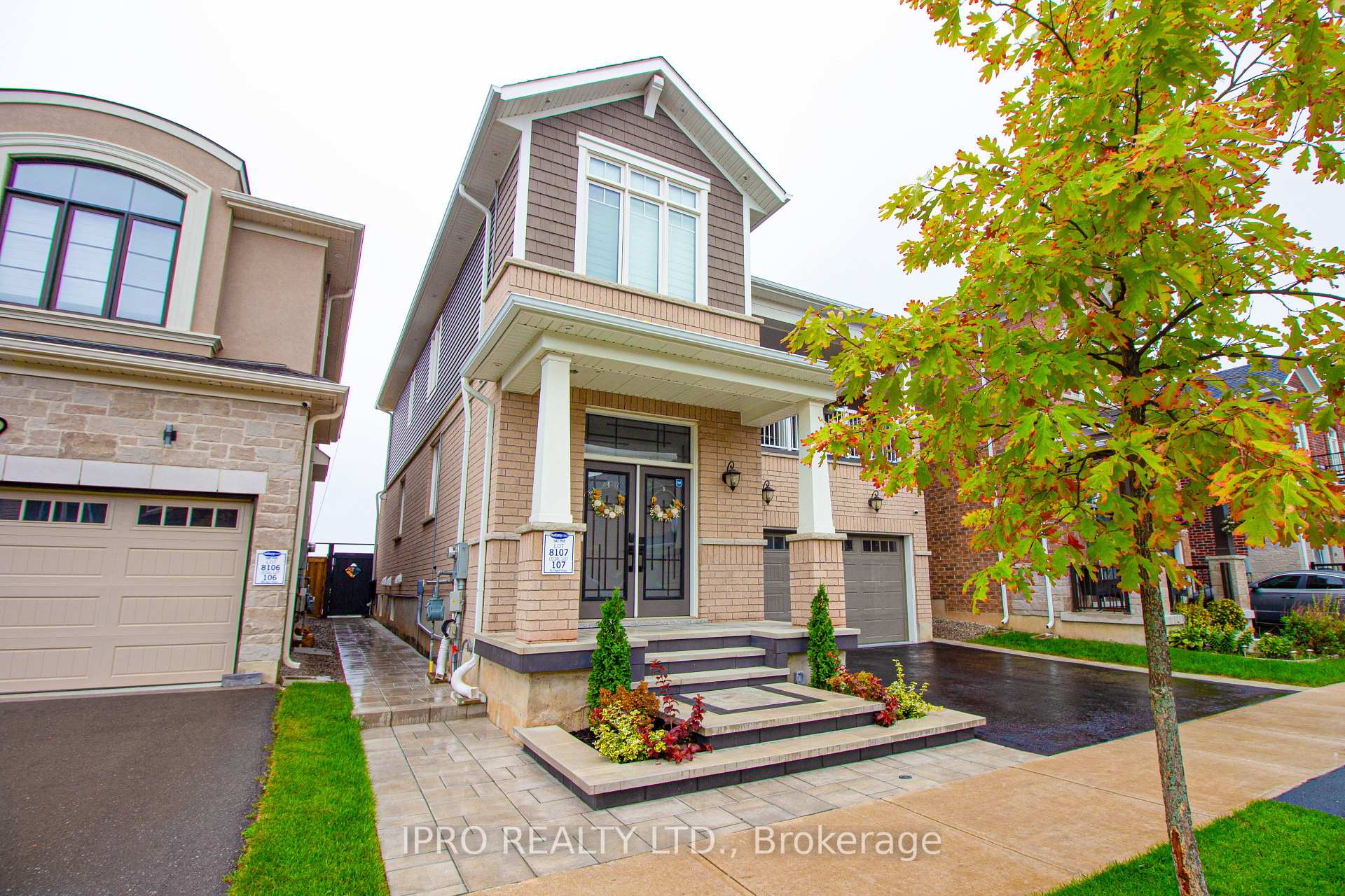Photo 4 of 813 Aspen Terrace, Milton, Cobban — HOMEH