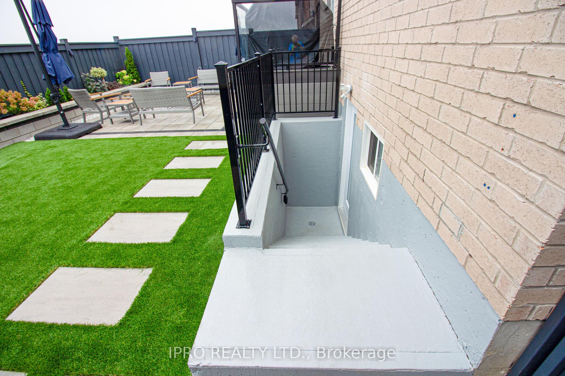 Photo 8 of 813 Aspen Terrace, Milton, Cobban — HOMEH