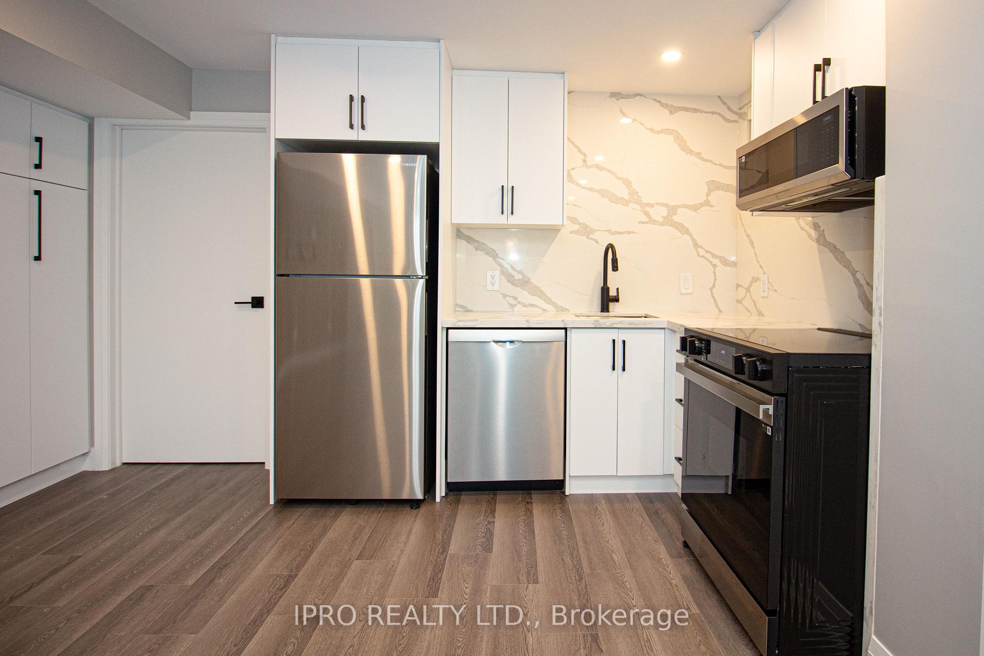 Photo 13 of 813 Aspen Terrace, Milton, Cobban — HOMEH