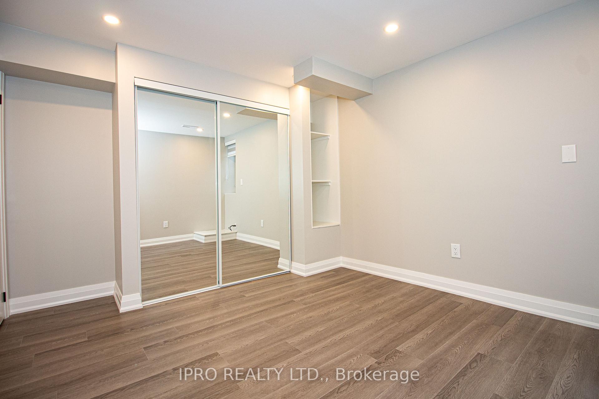 Photo 18 of 813 Aspen Terrace, Milton, Cobban — HOMEH