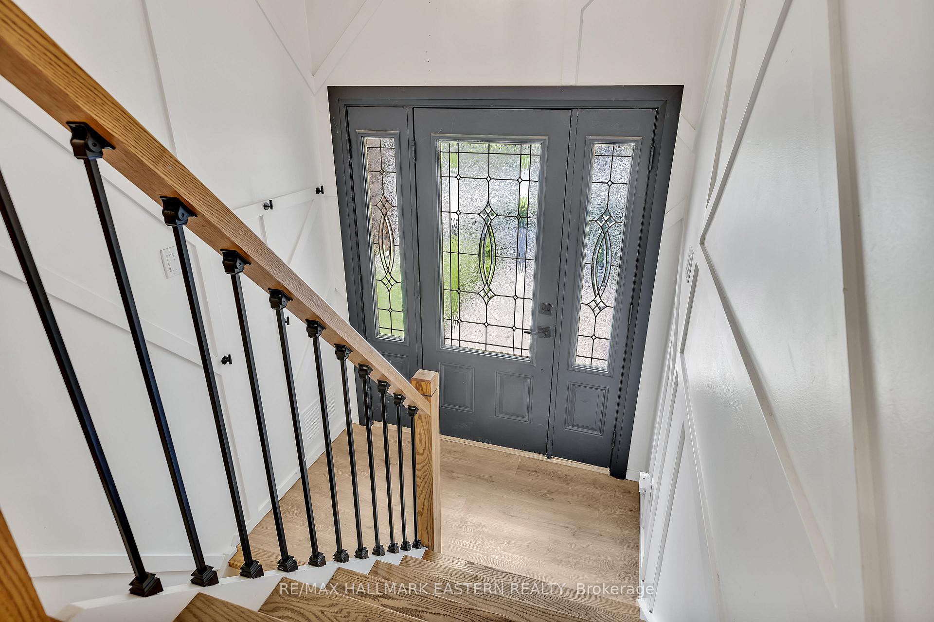Photo 3 of 1318 Cedargrove Drive, Peterborough, Monaghan Ward 2 — HOMEH