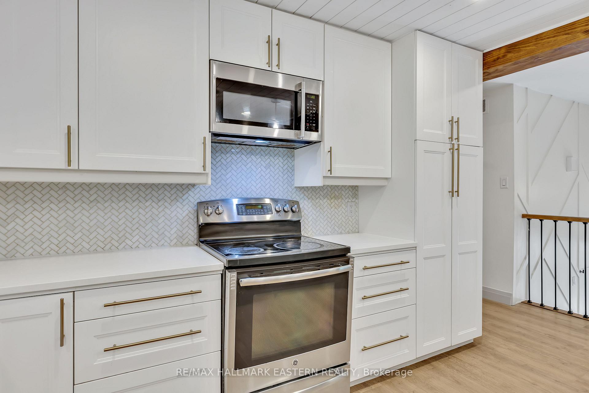 Photo 16 of 1318 Cedargrove Drive, Peterborough, Monaghan Ward 2 — HOMEH