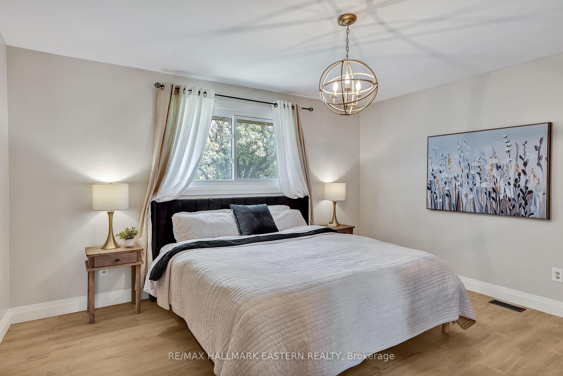 Photo 19 of 1318 Cedargrove Drive, Peterborough, Monaghan Ward 2 — HOMEH