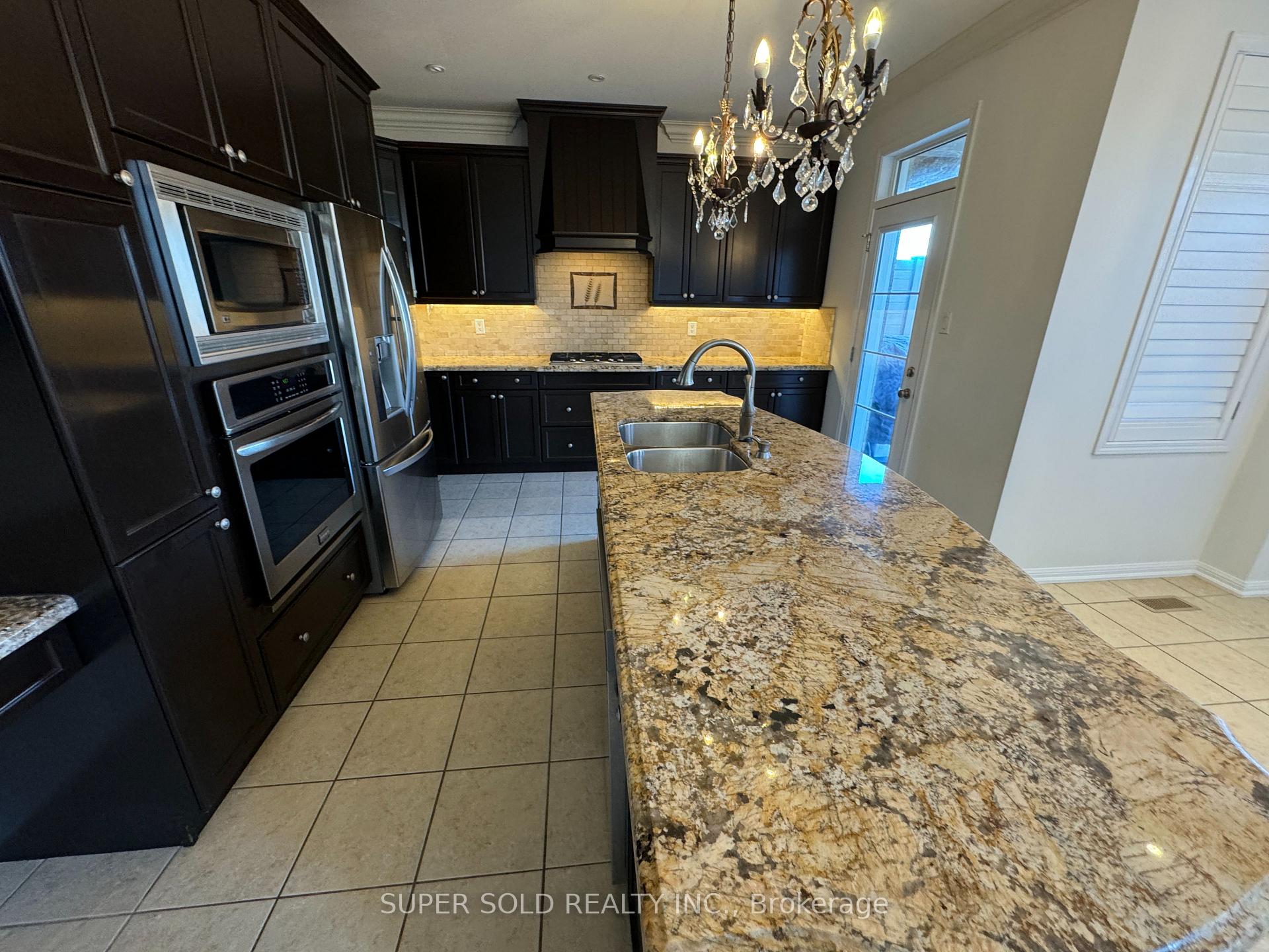 Photo 7 of Unit Main2nd, 1027 Syndenham Lane, Milton, Willmott — HOMEH